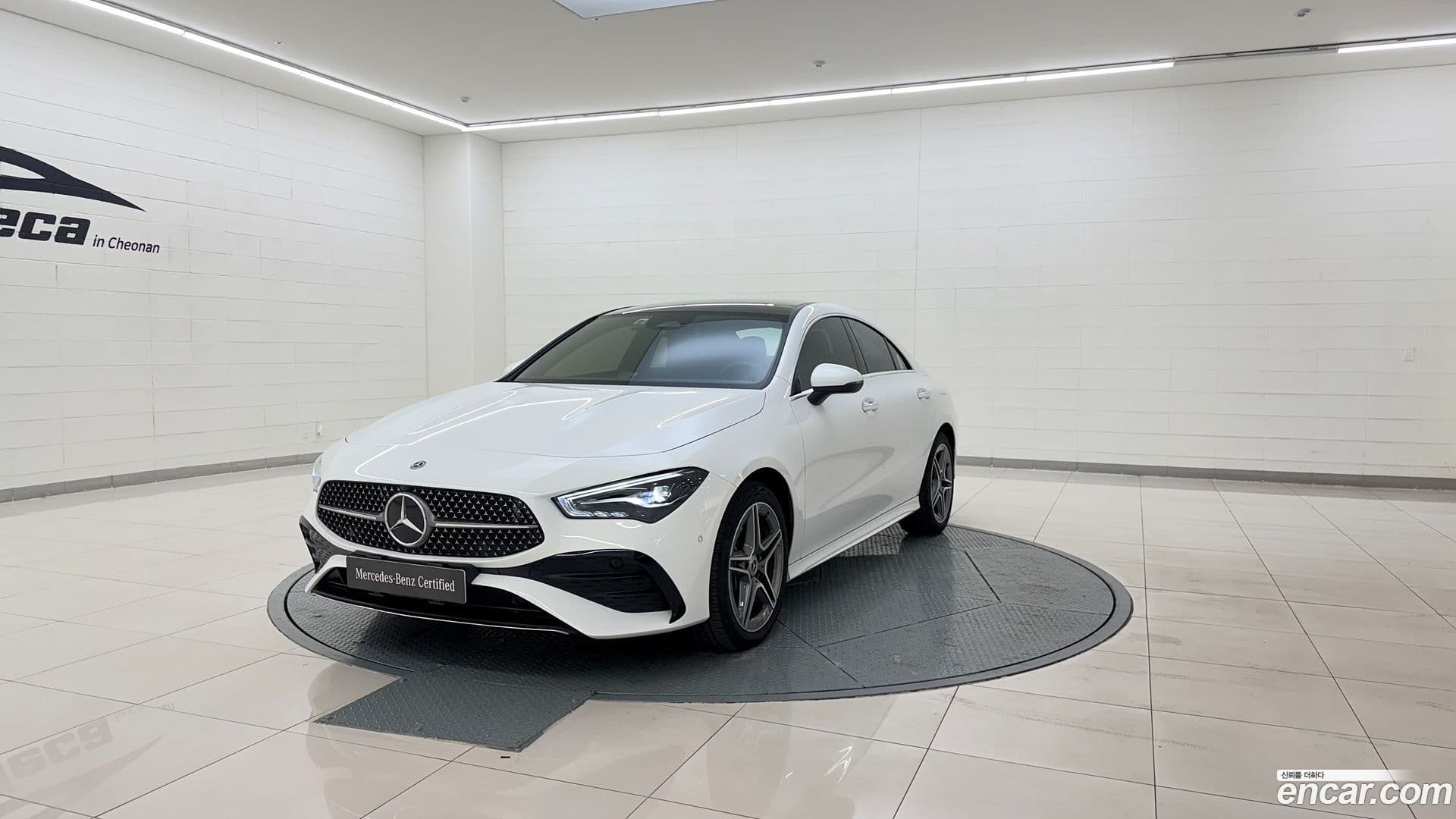 Main__Slider__Photo:CLA-Class Mercedes-Benz 2025.4-0