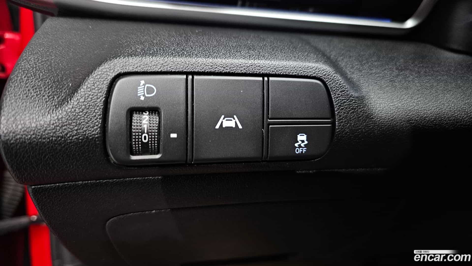 AVANTE Hyundai 2021.0-OPTION-017