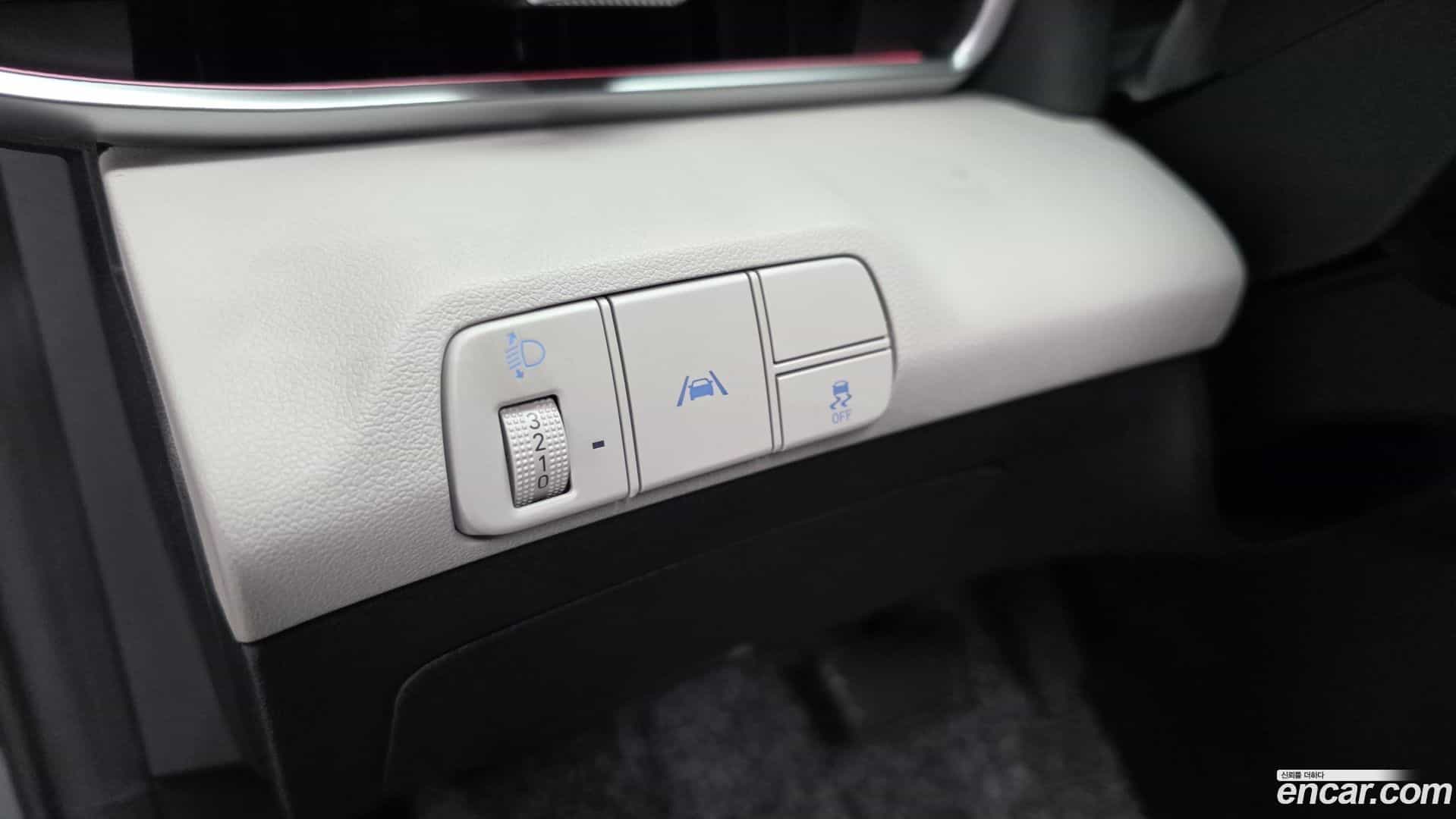 AVANTE Hyundai 2021.2-OPTION-021