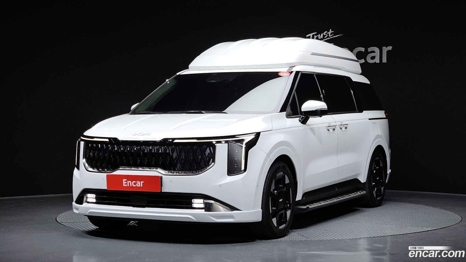 Main__Slider__Photo:Canival Kia 2024.0-0