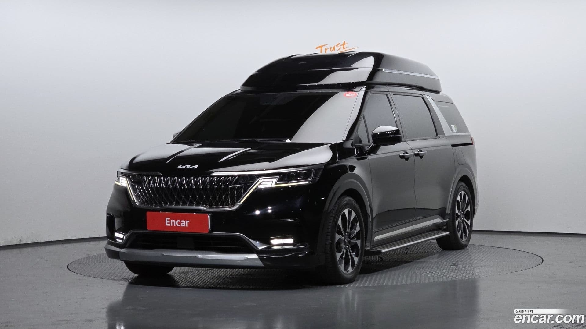 Main__Slider__Photo:Canival Kia 2021.11-0
