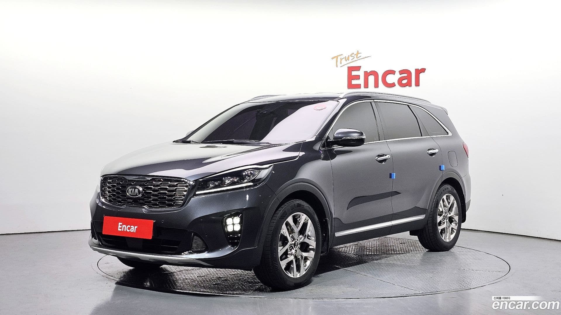 Main__Slider__Photo:Sorento Kia 2019.11-0