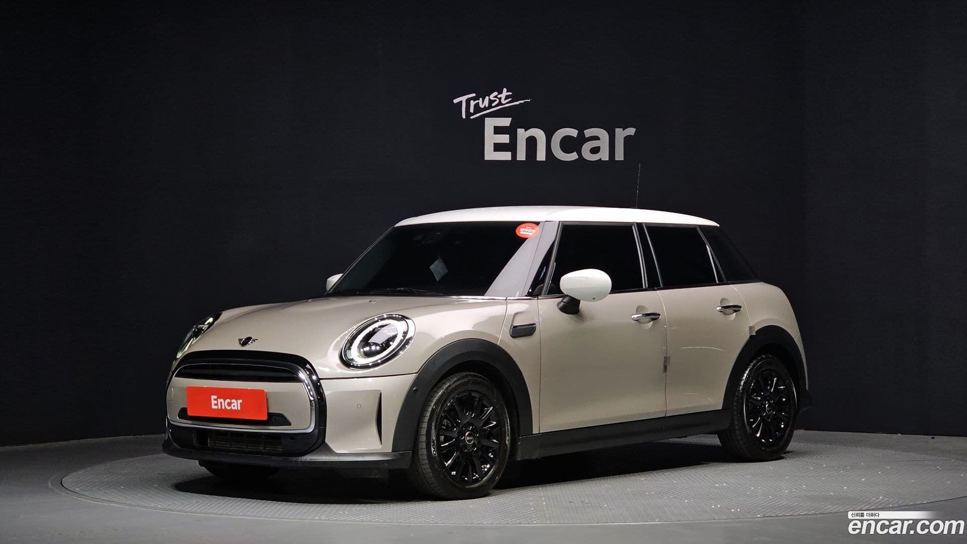 Main__Slider__Photo:Cooper Mini 2023.6-0