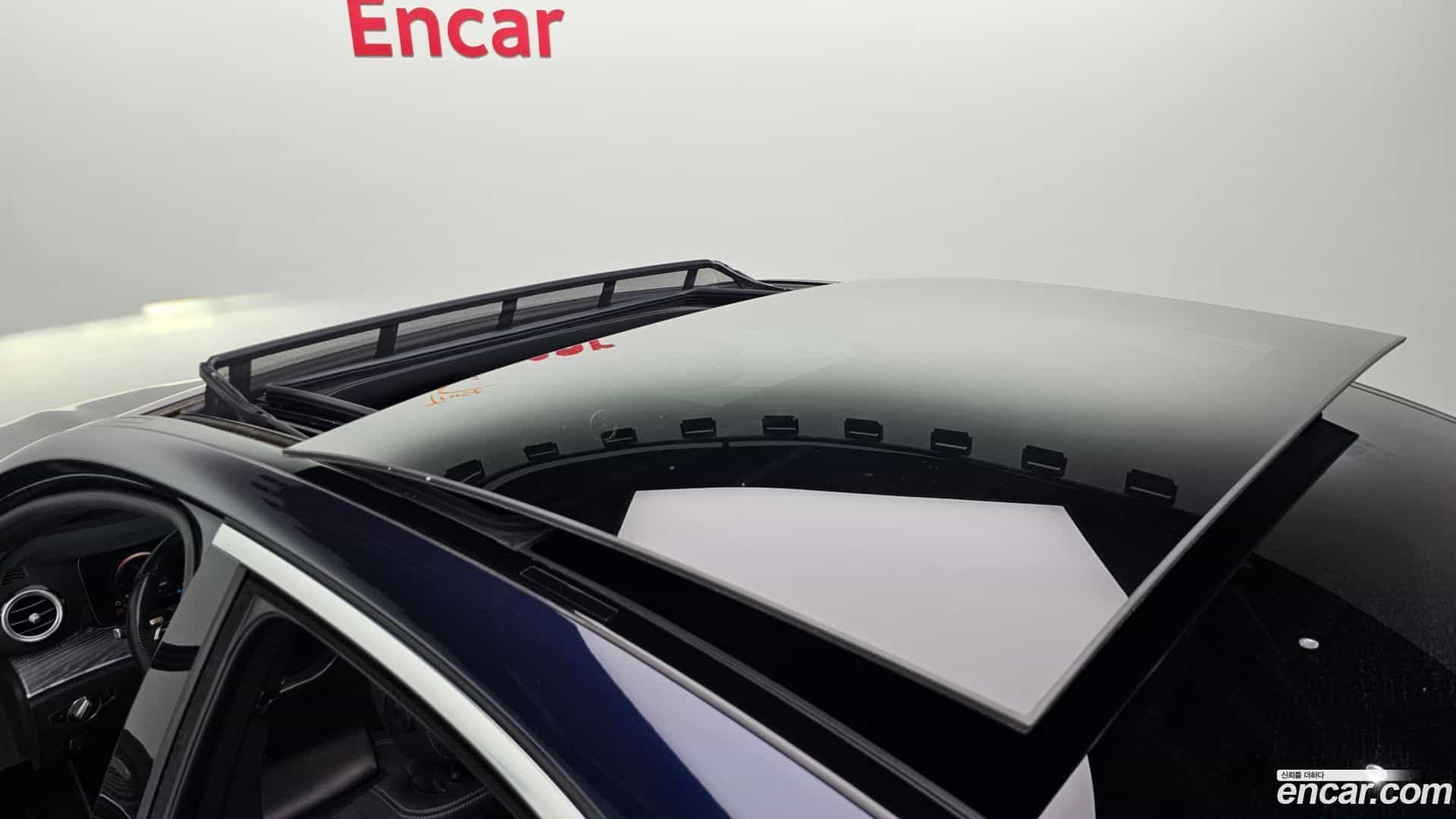 E-Class Mercedes-Benz 2020.10-OPTION-020