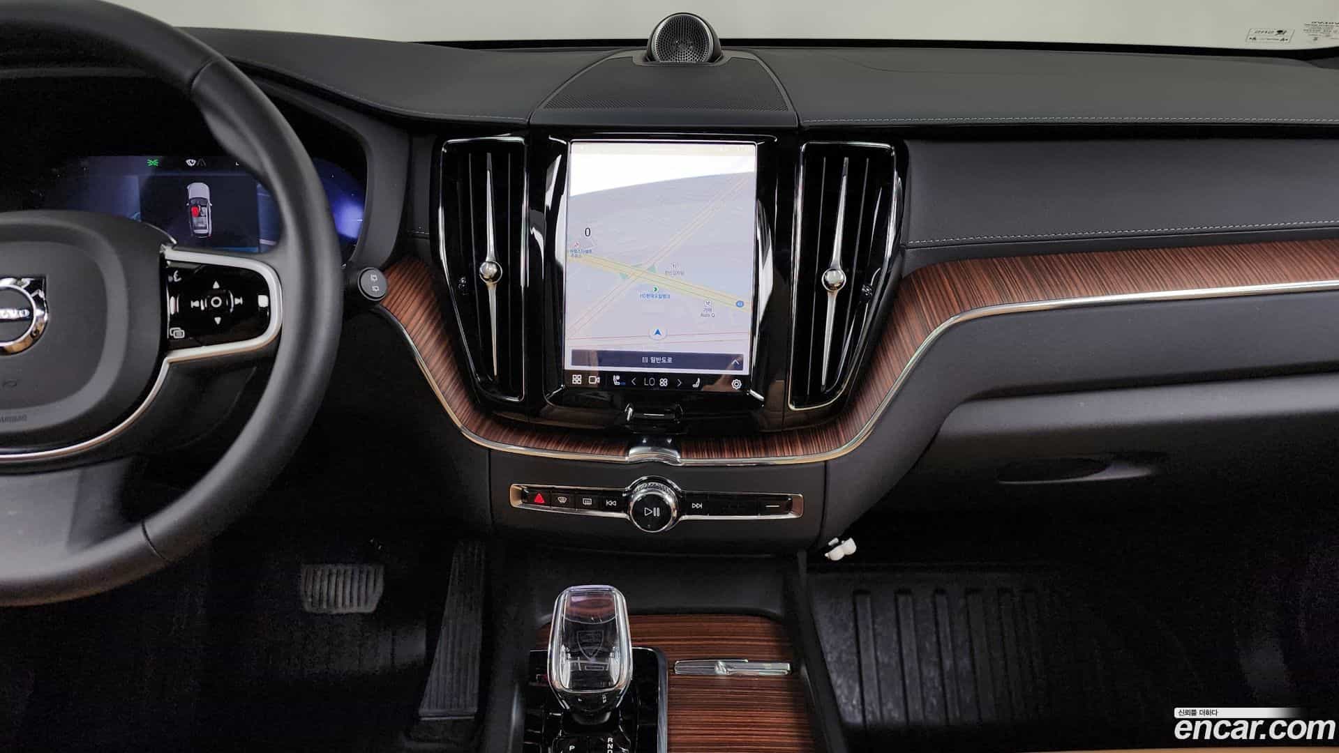 XC60 Volvo 2025.3-OPTION-018