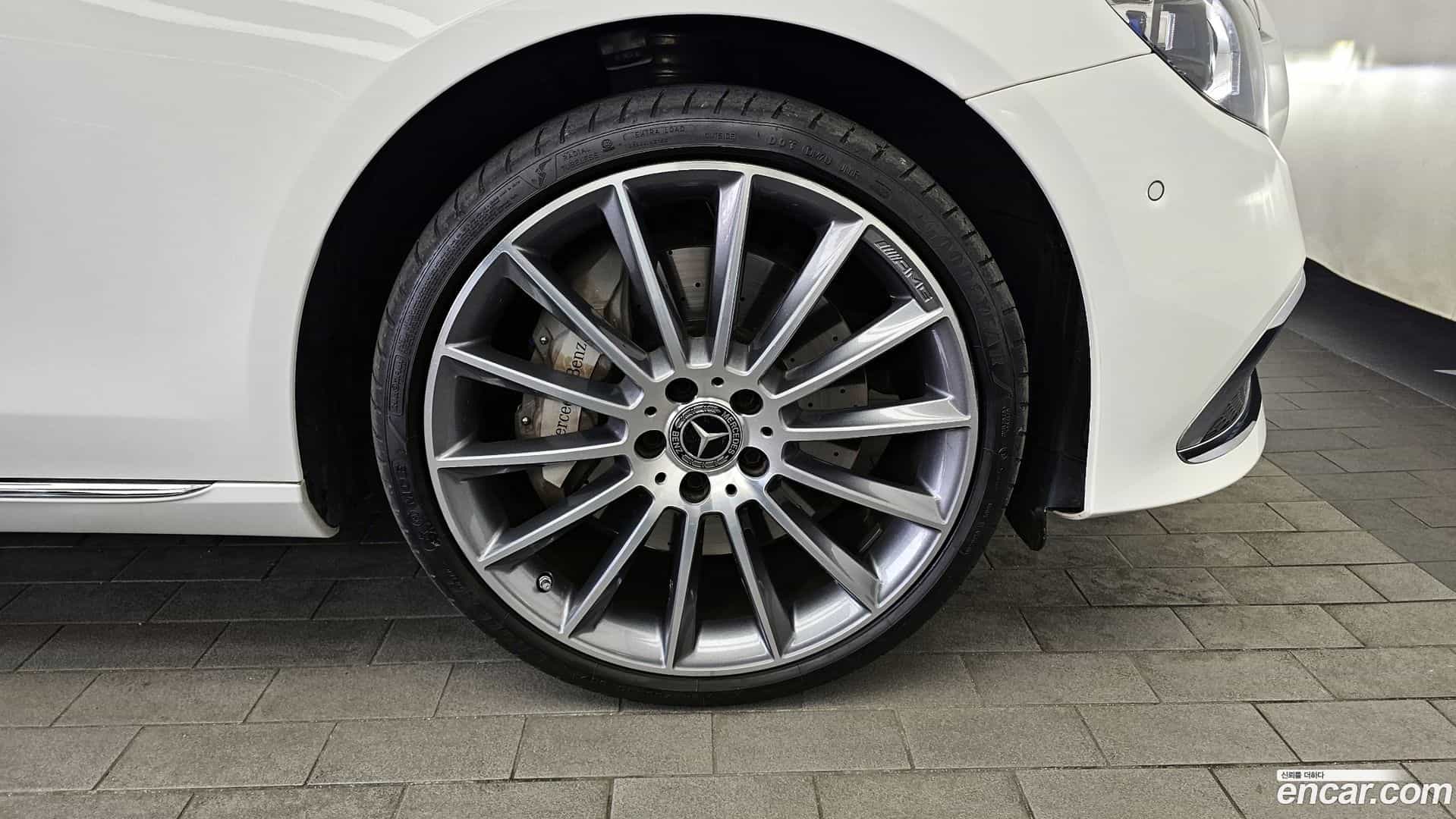 E-Class Mercedes-Benz 2023.9-OUTER-005