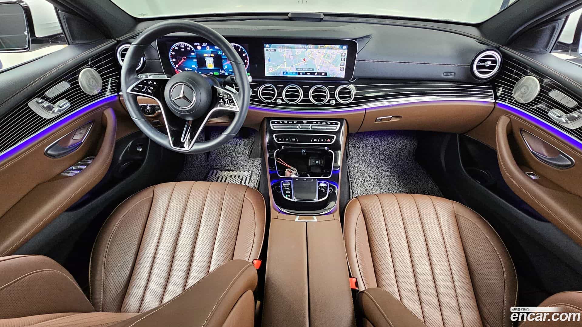 E-Class Mercedes-Benz 2023.9-INNER-007