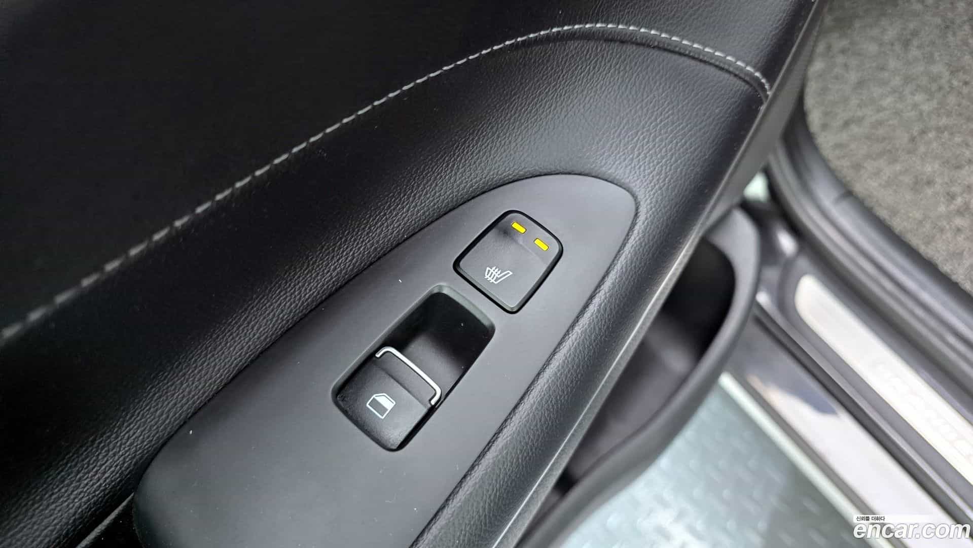 Grandeur Hyundai 2017.7-OPTION-021