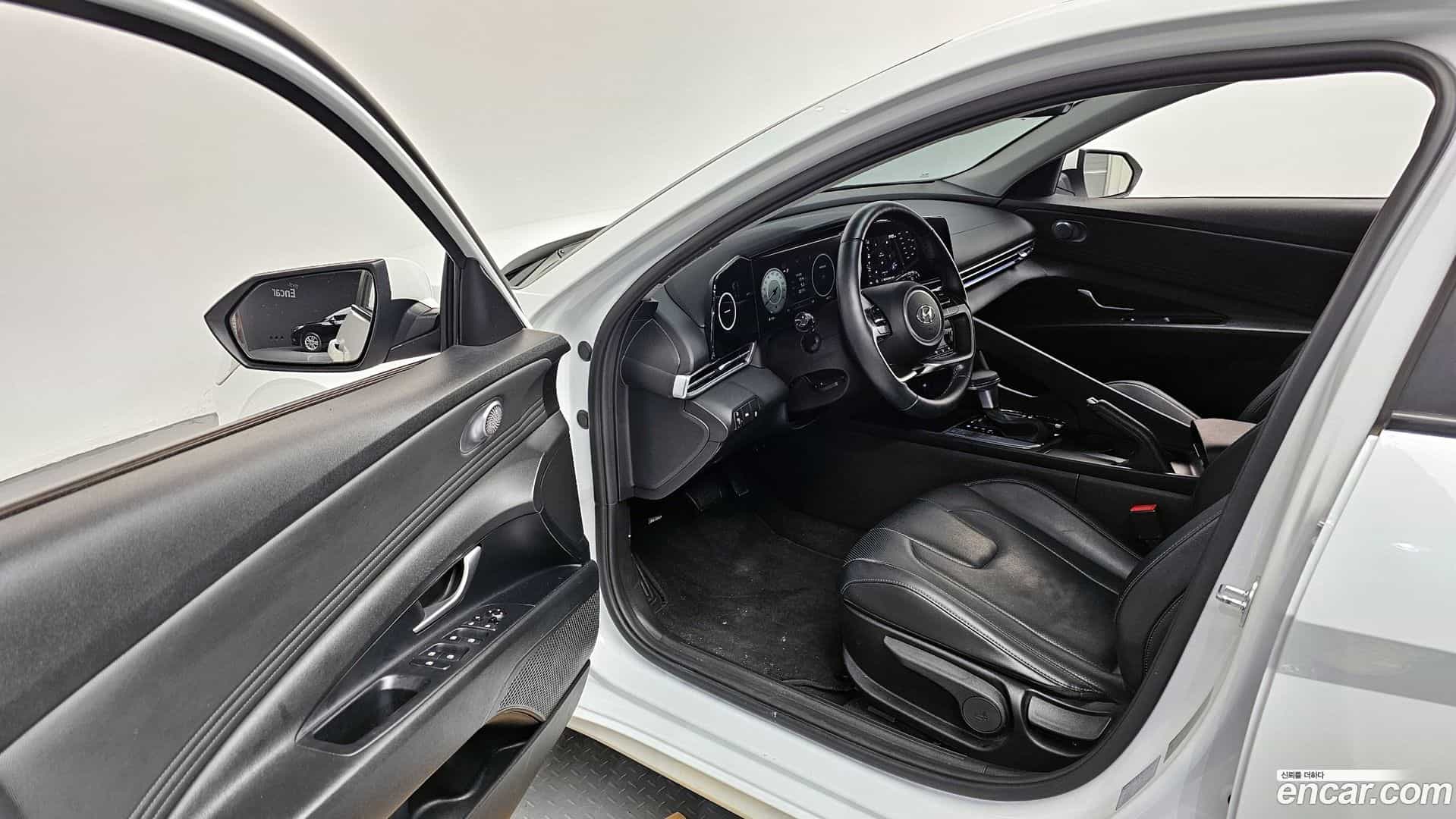 AVANTE Hyundai 2020.8-INNER-010