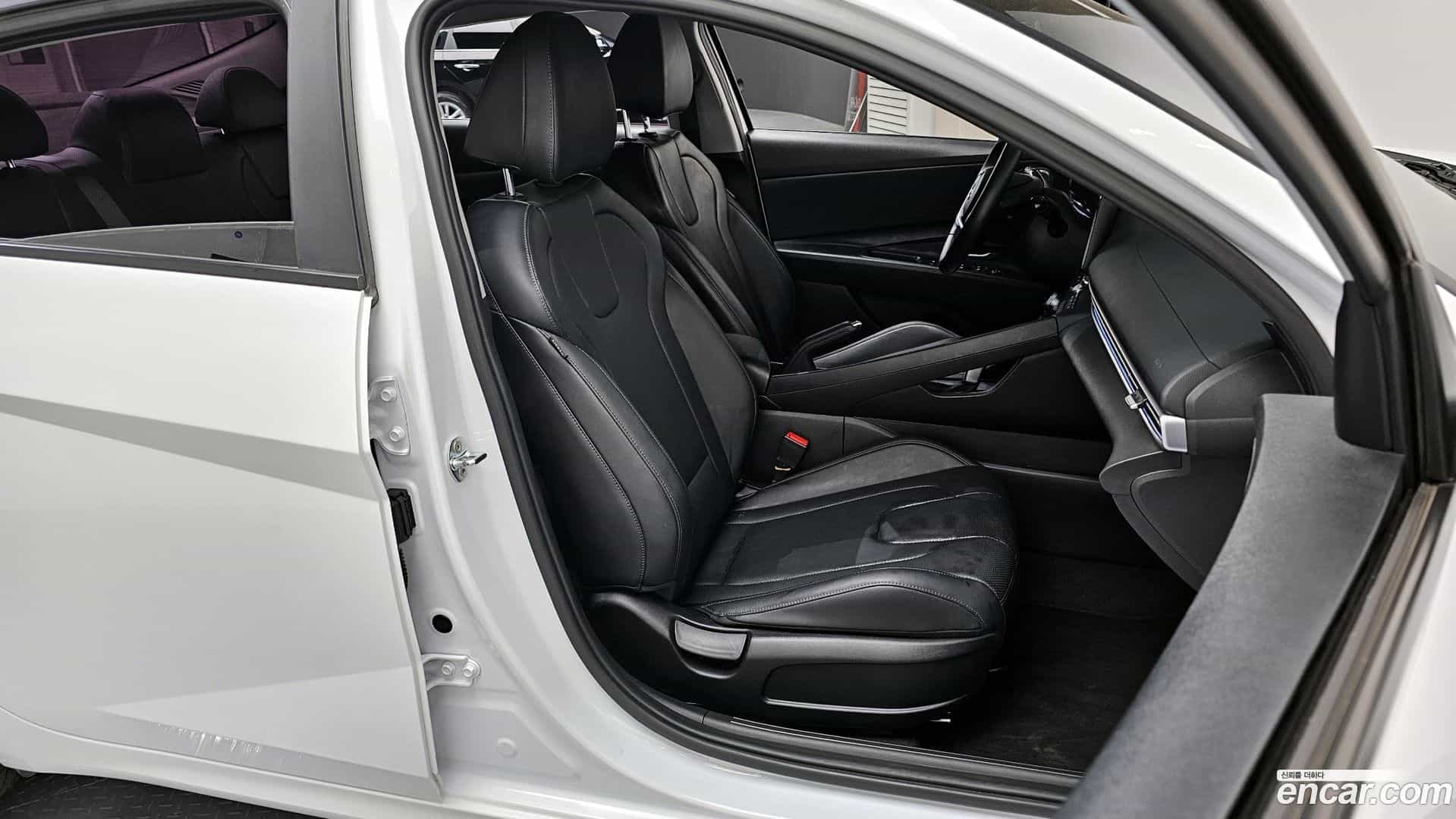 AVANTE Hyundai 2020.8-OPTION-016
