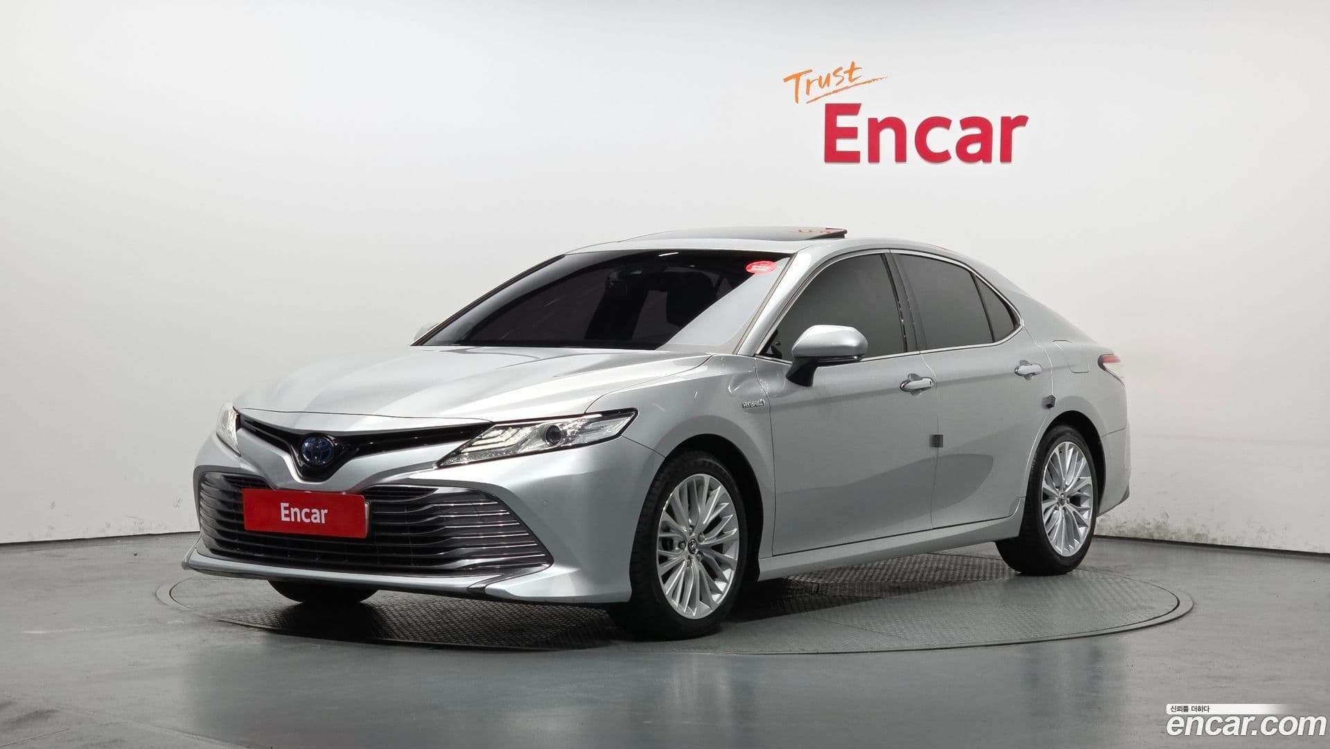 Main__Slider__Photo:Camry Toyota 2018.6-0