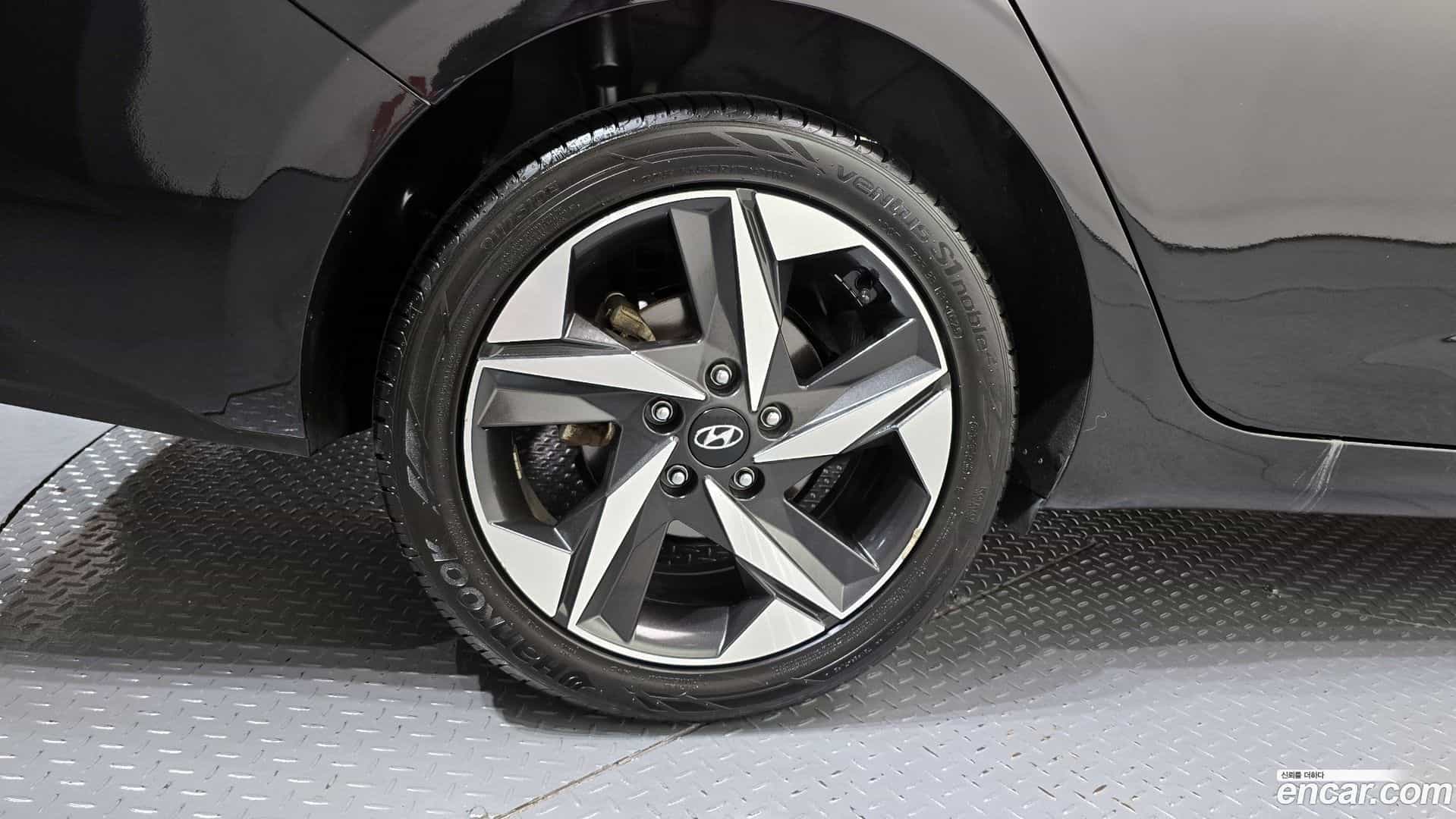 AVANTE Hyundai 2020.7-OUTER-005