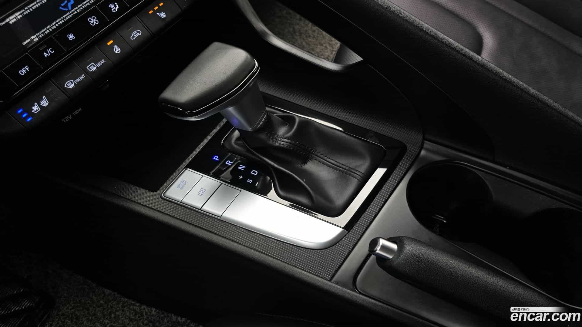 AVANTE Hyundai 2020.7-INNER-009