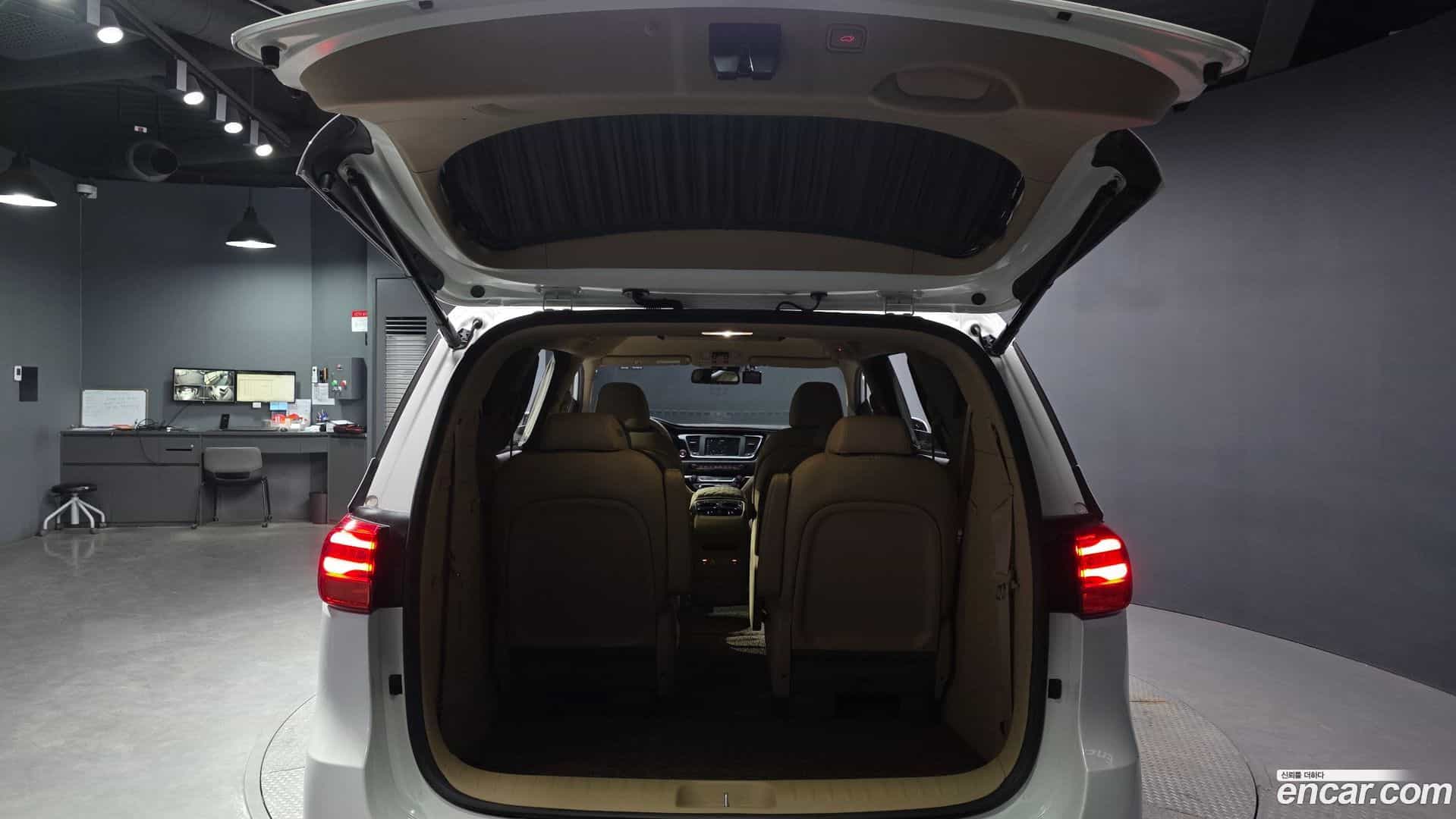 Canival Kia 2019.1-OPTION-024