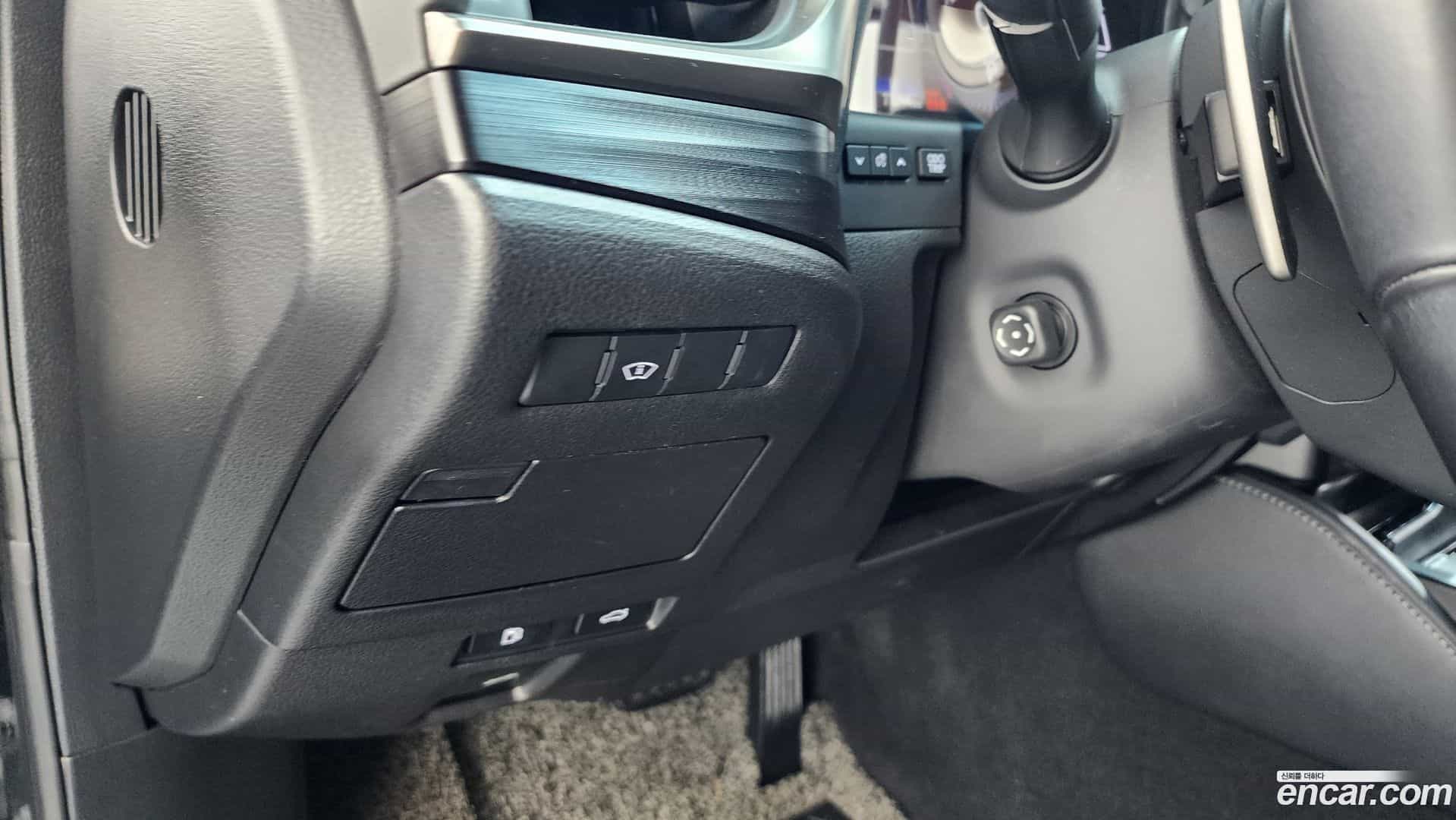 ES Lexus 2019.1-OPTION-018