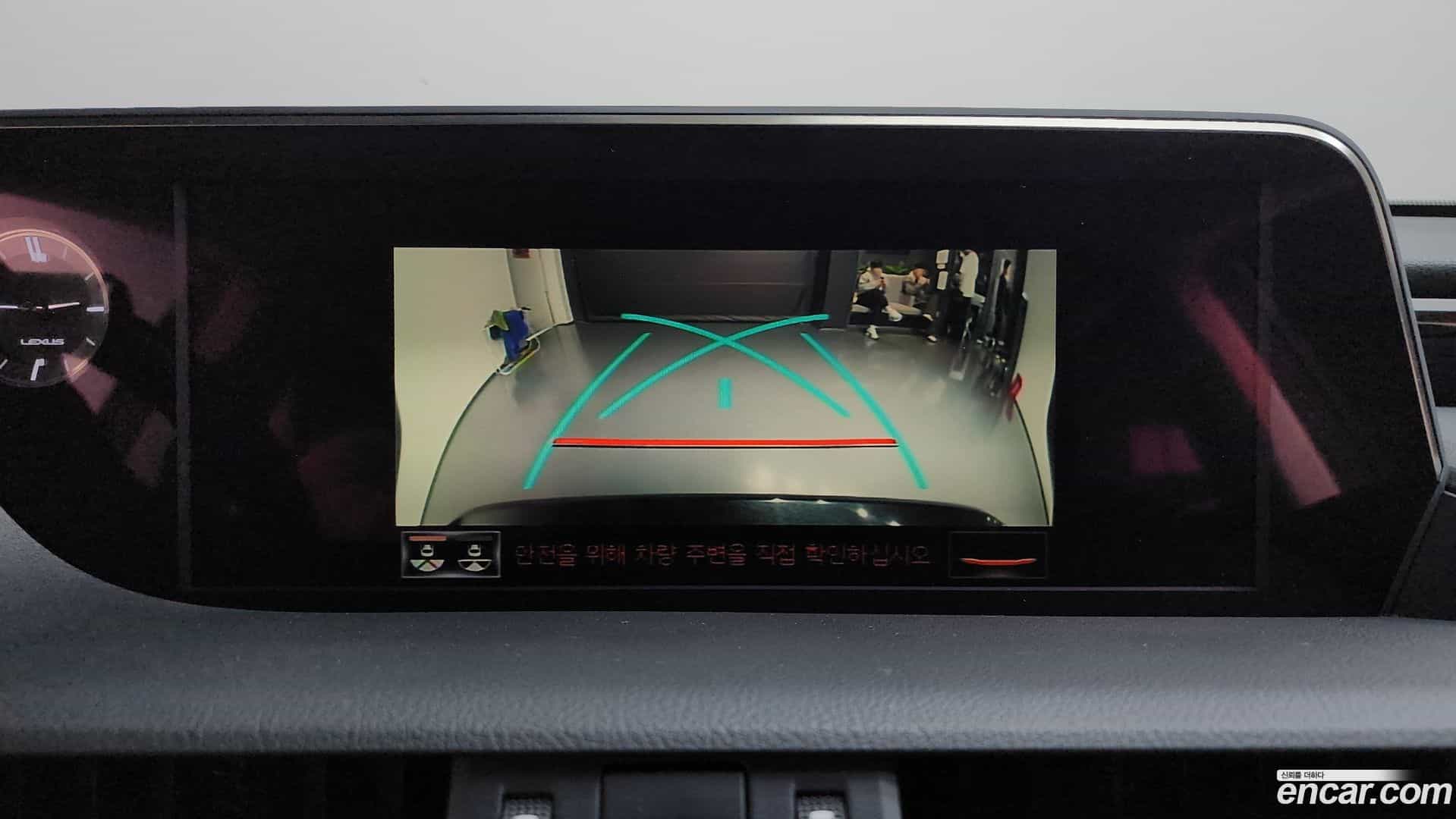 ES Lexus 2019.1-OPTION-020
