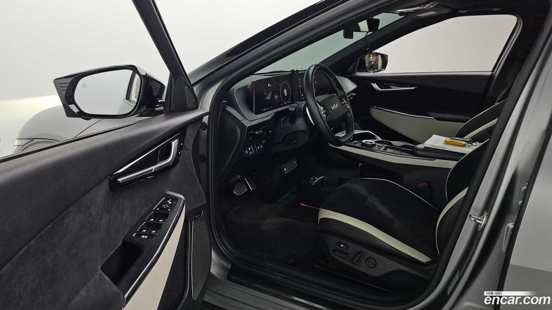 EV6 Kia 2022.2-INNER-010