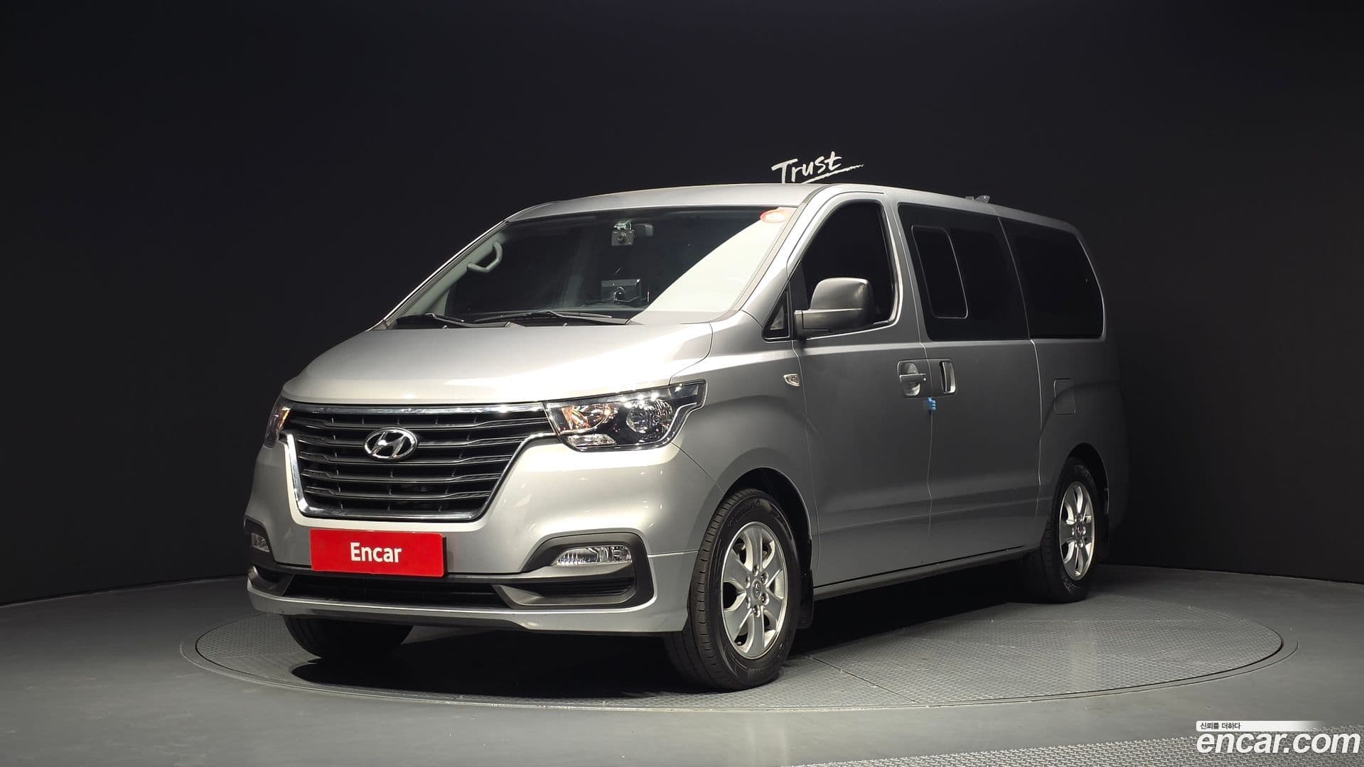 Main__Slider__Photo:Starex Hyundai 2019.2-0