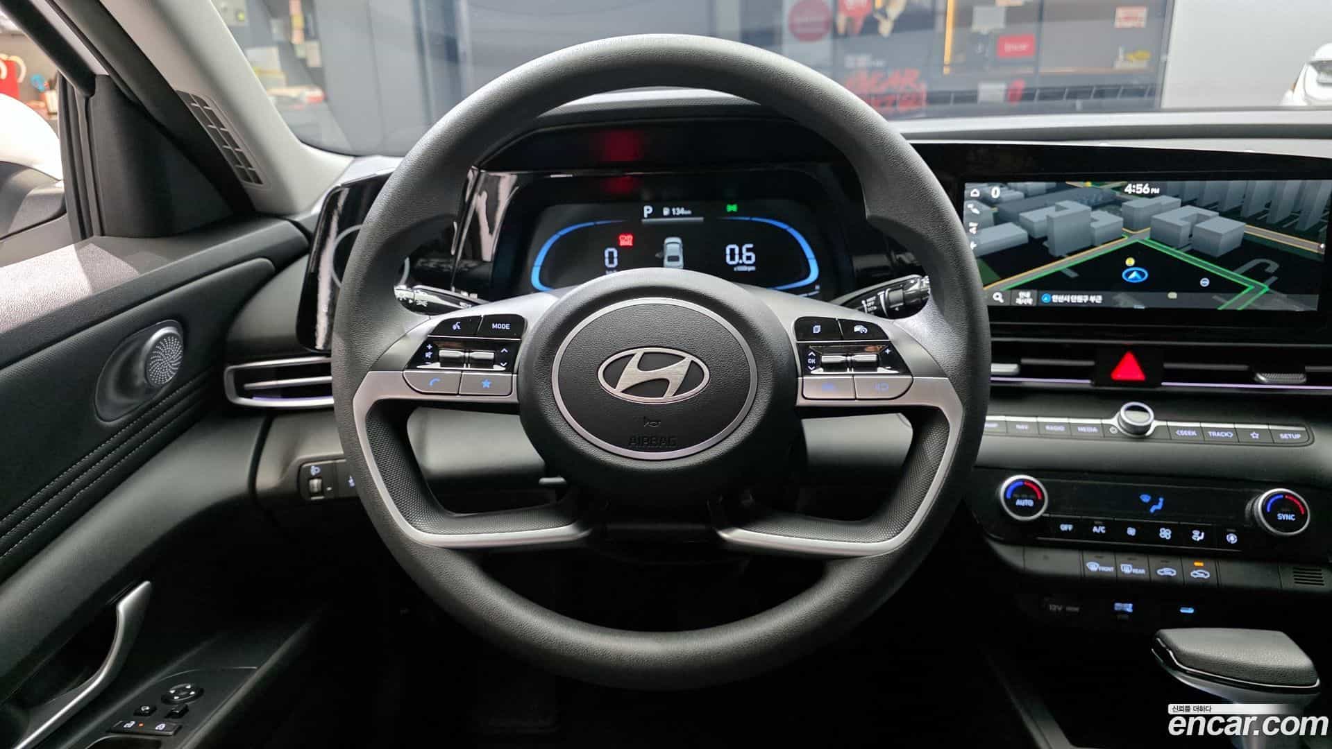 AVANTE Hyundai 2023.11-OPTION-017