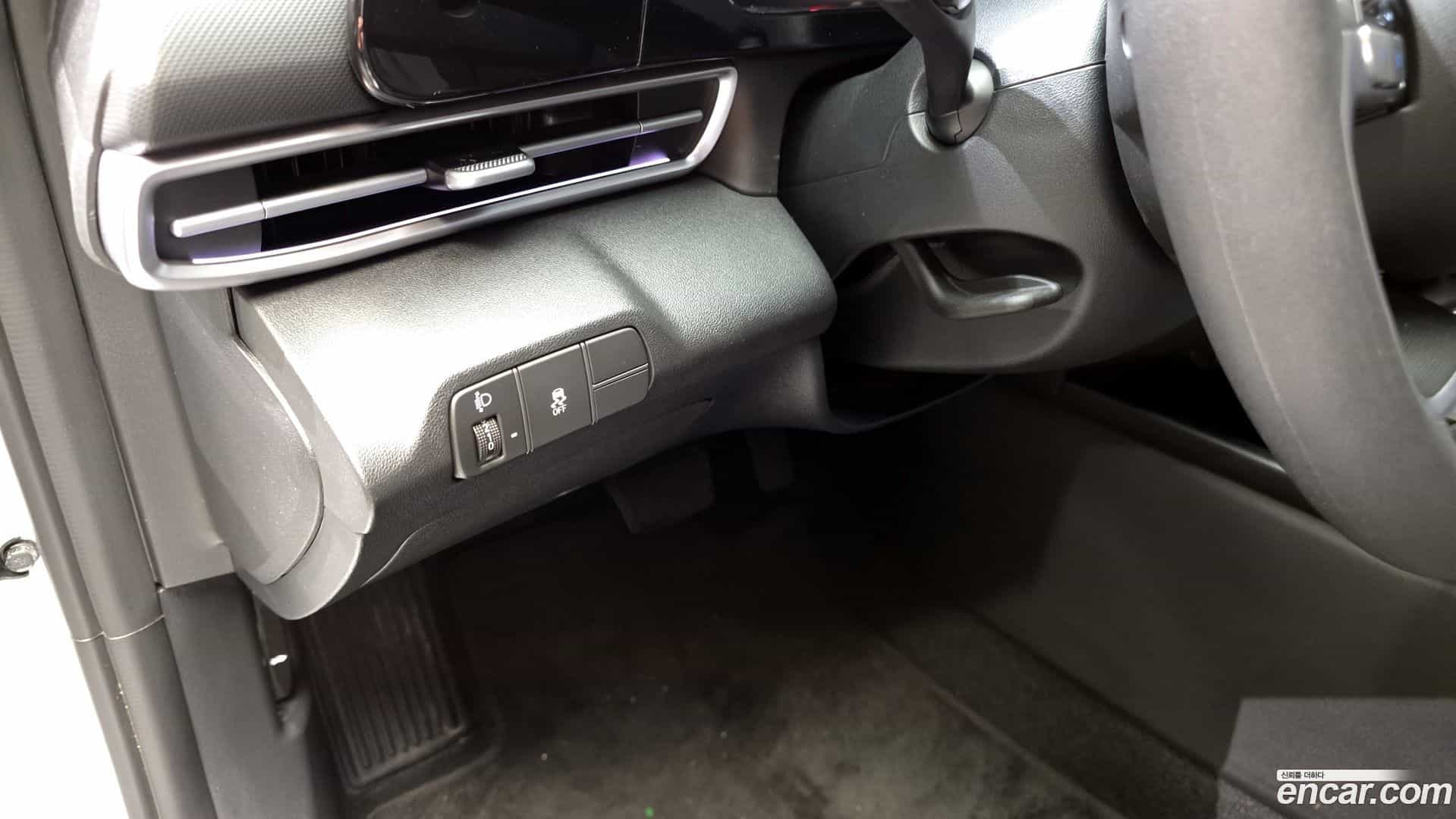 AVANTE Hyundai 2023.11-OPTION-019