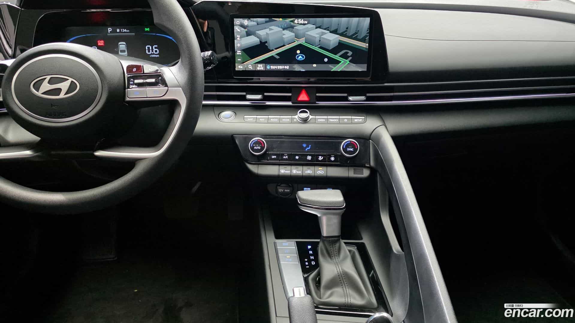 AVANTE Hyundai 2023.11-OPTION-024