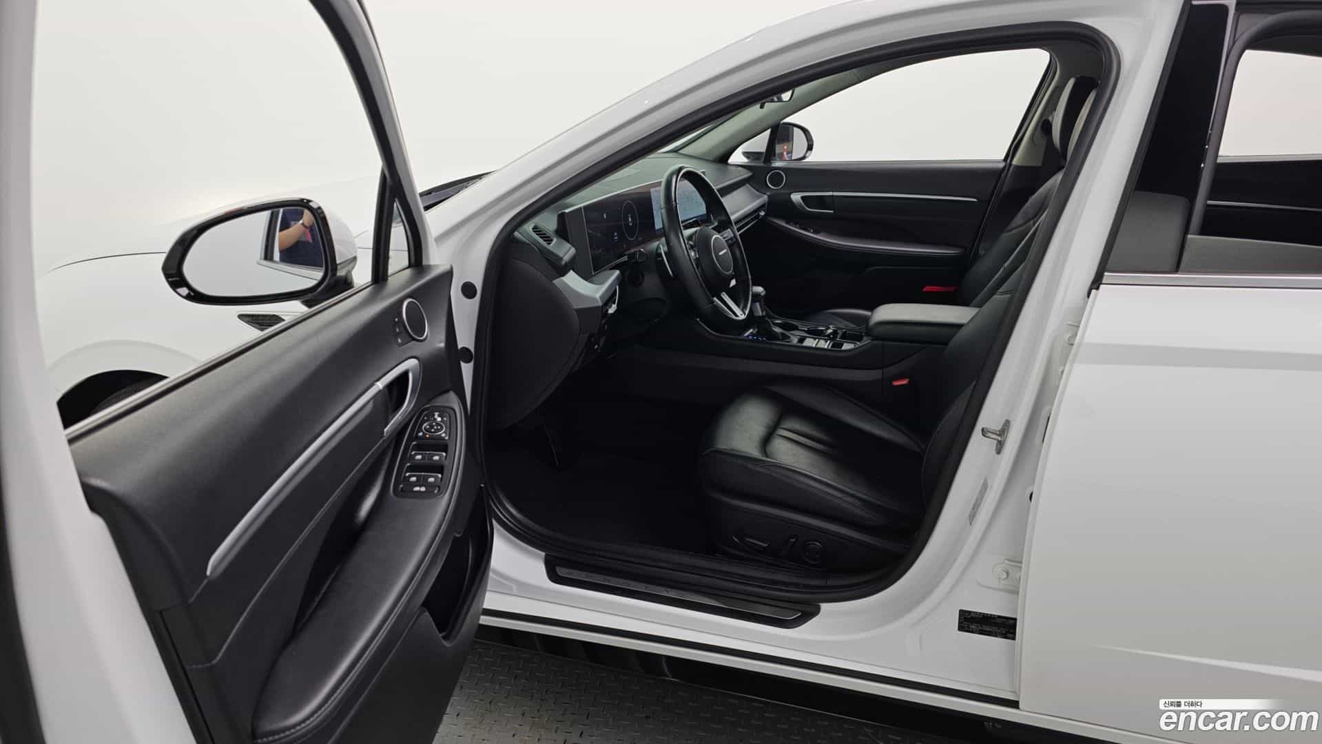 Sonata Hyundai 2023.6-INNER-010