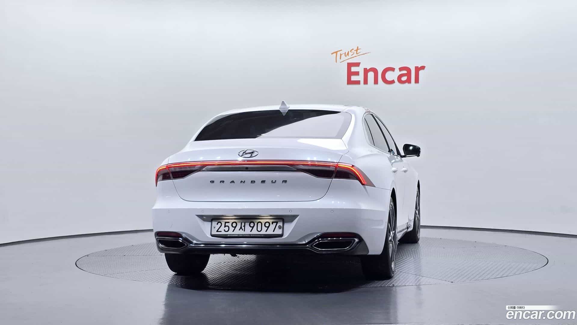 Grandeur Hyundai 2020.1-OUTER-004