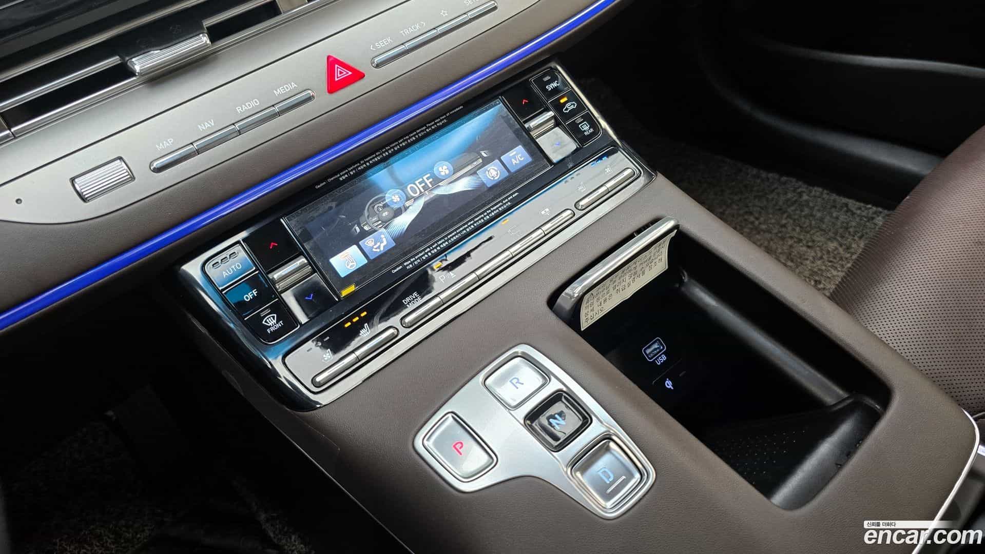 Grandeur Hyundai 2020.1-INNER-009