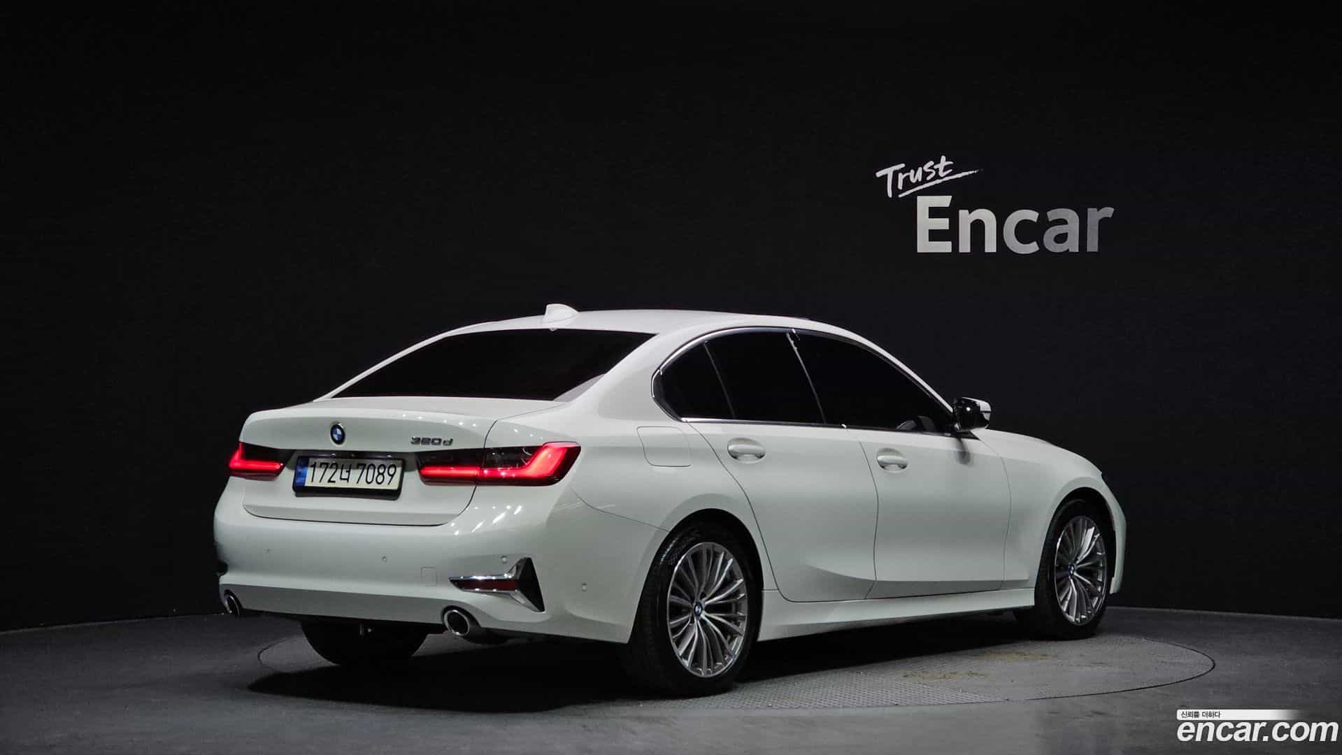 3-Series BMW 2021.2-OUTER-002