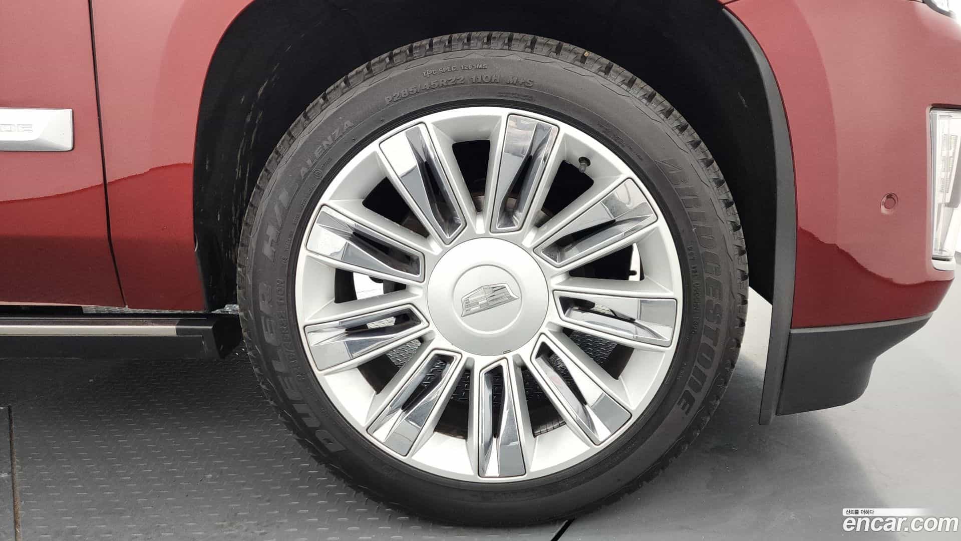 Escalade Cadillac 2017.6-OUTER-005