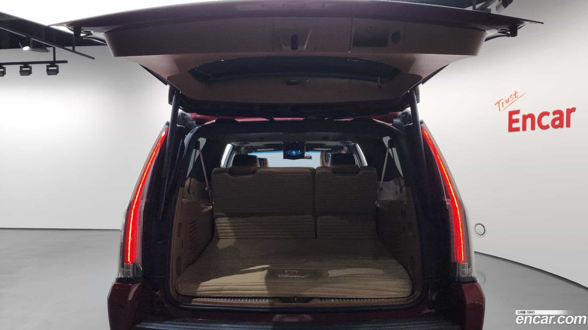 Escalade Cadillac 2017.6-OPTION-024