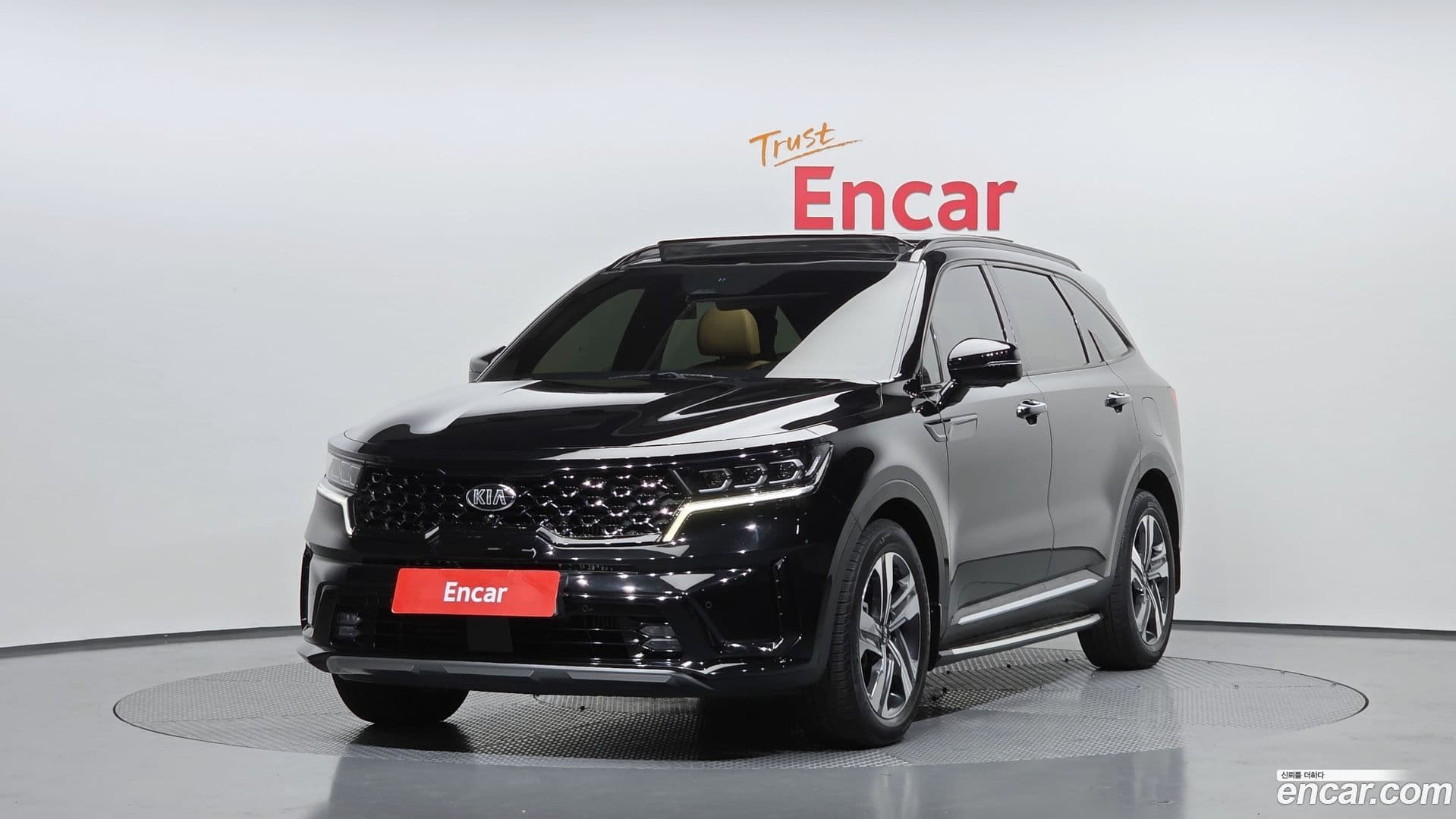 Main__Slider__Photo:Sorento Kia 2020.8-0