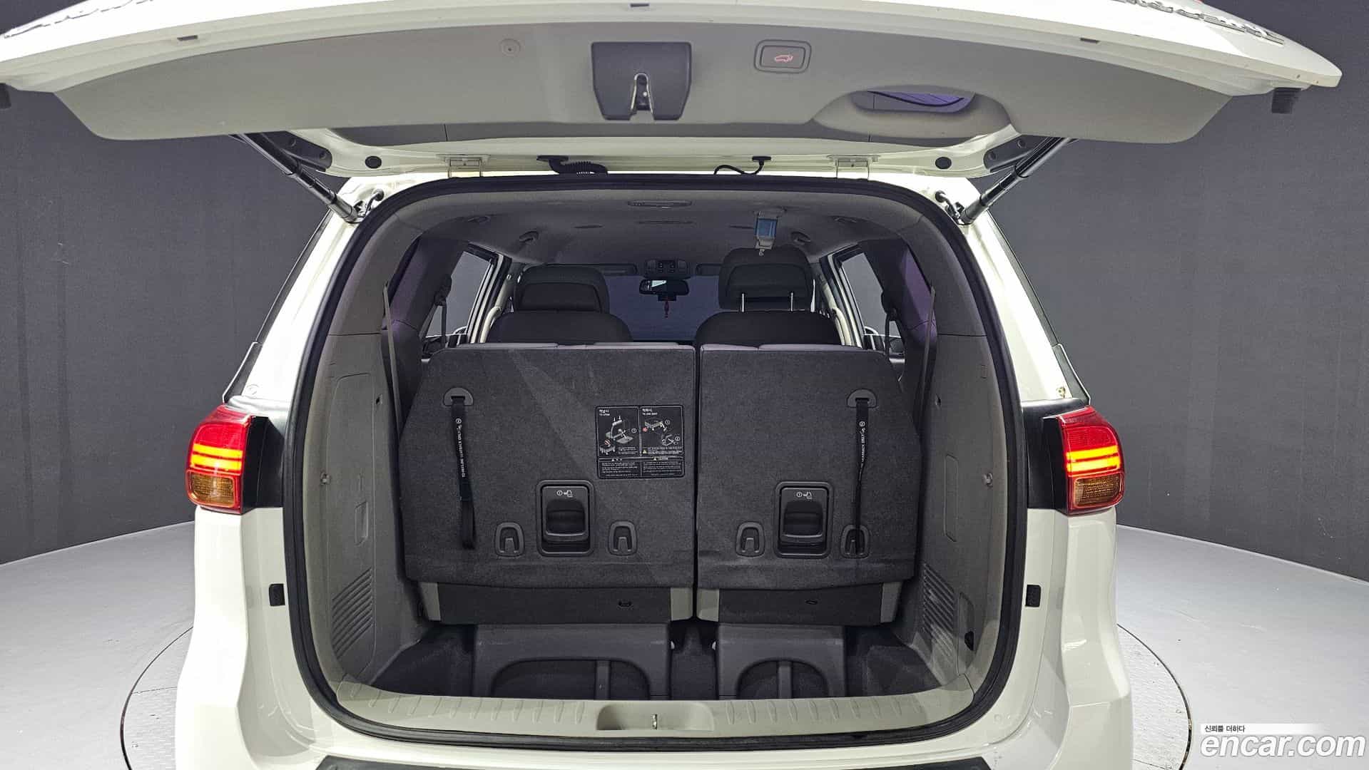 Canival Kia 2016.7-OPTION-024