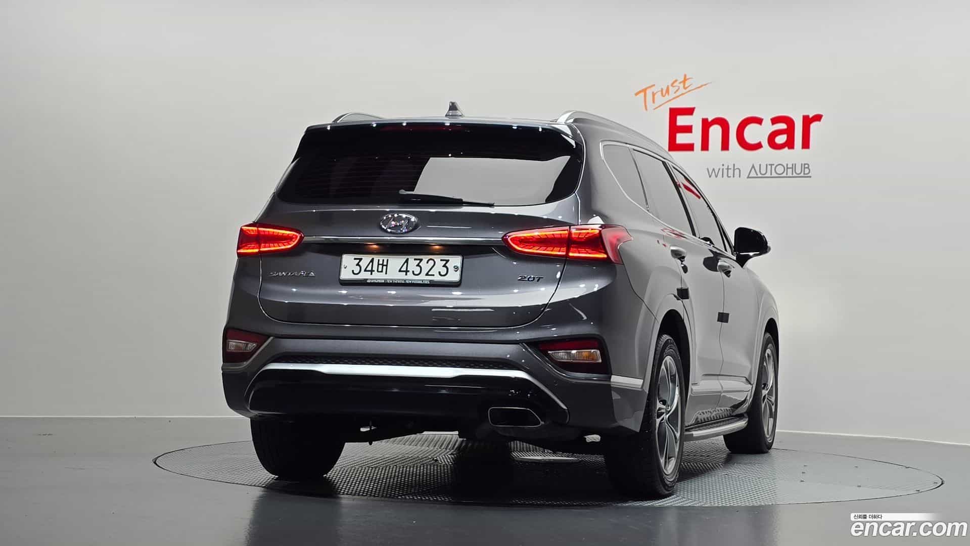 Santafe Hyundai 2018.10-OUTER-004