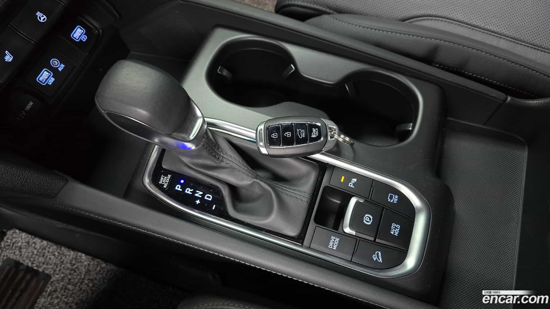 Santafe Hyundai 2018.10-INNER-009