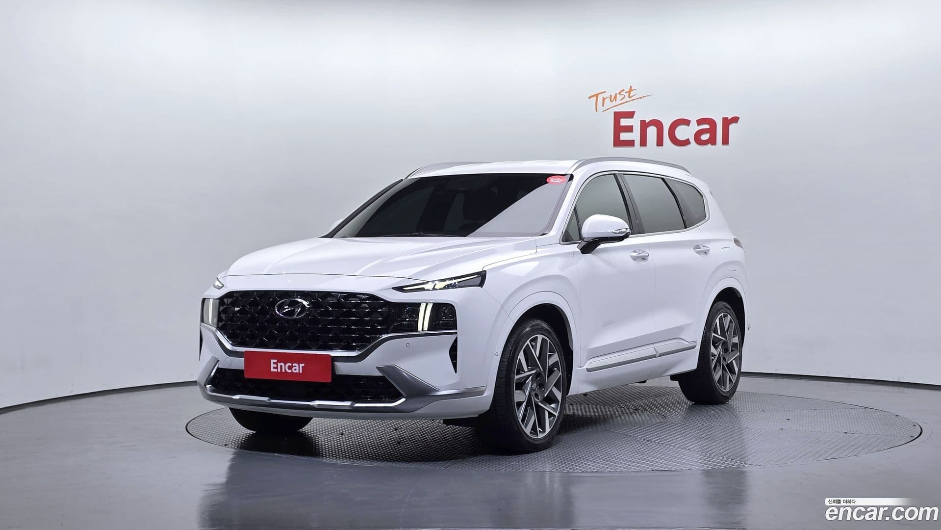 Main__Slider__Photo:Santafe Hyundai 2020.10-0