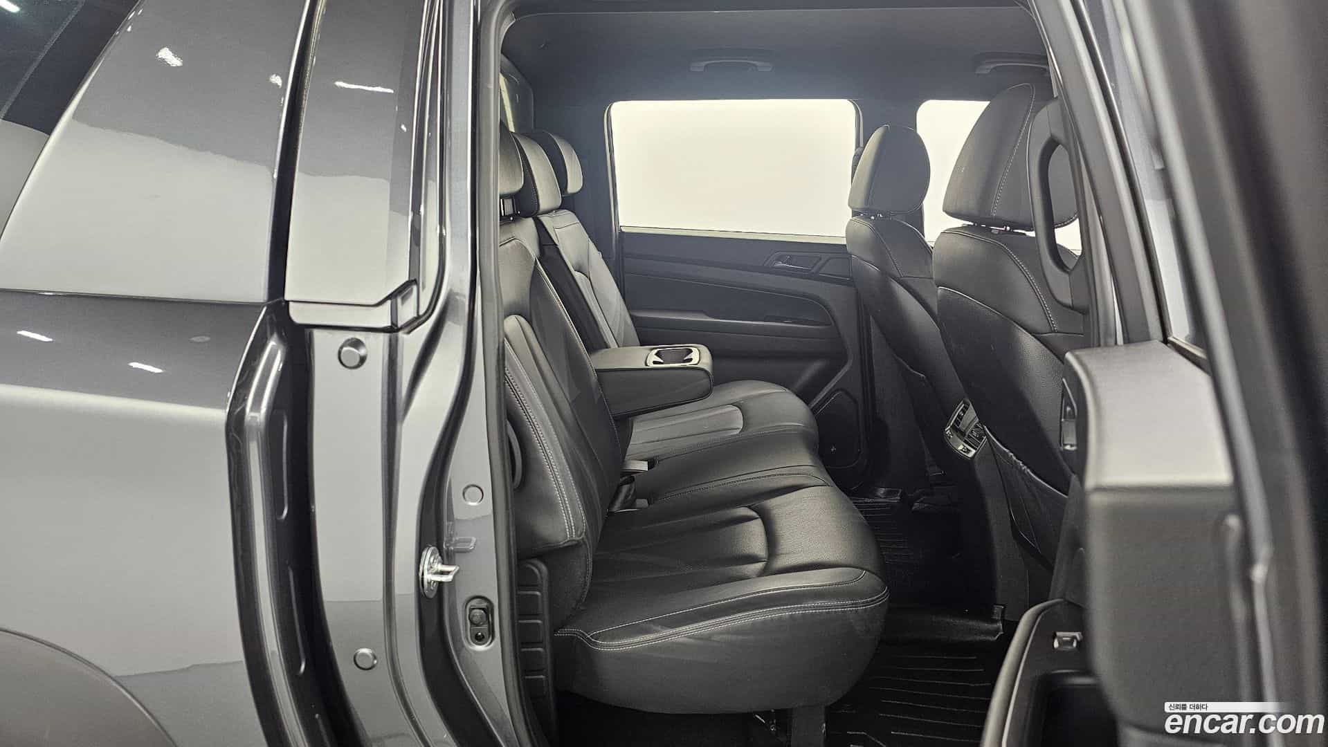 Rexton KG Mobility 2020.7-OPTION-016