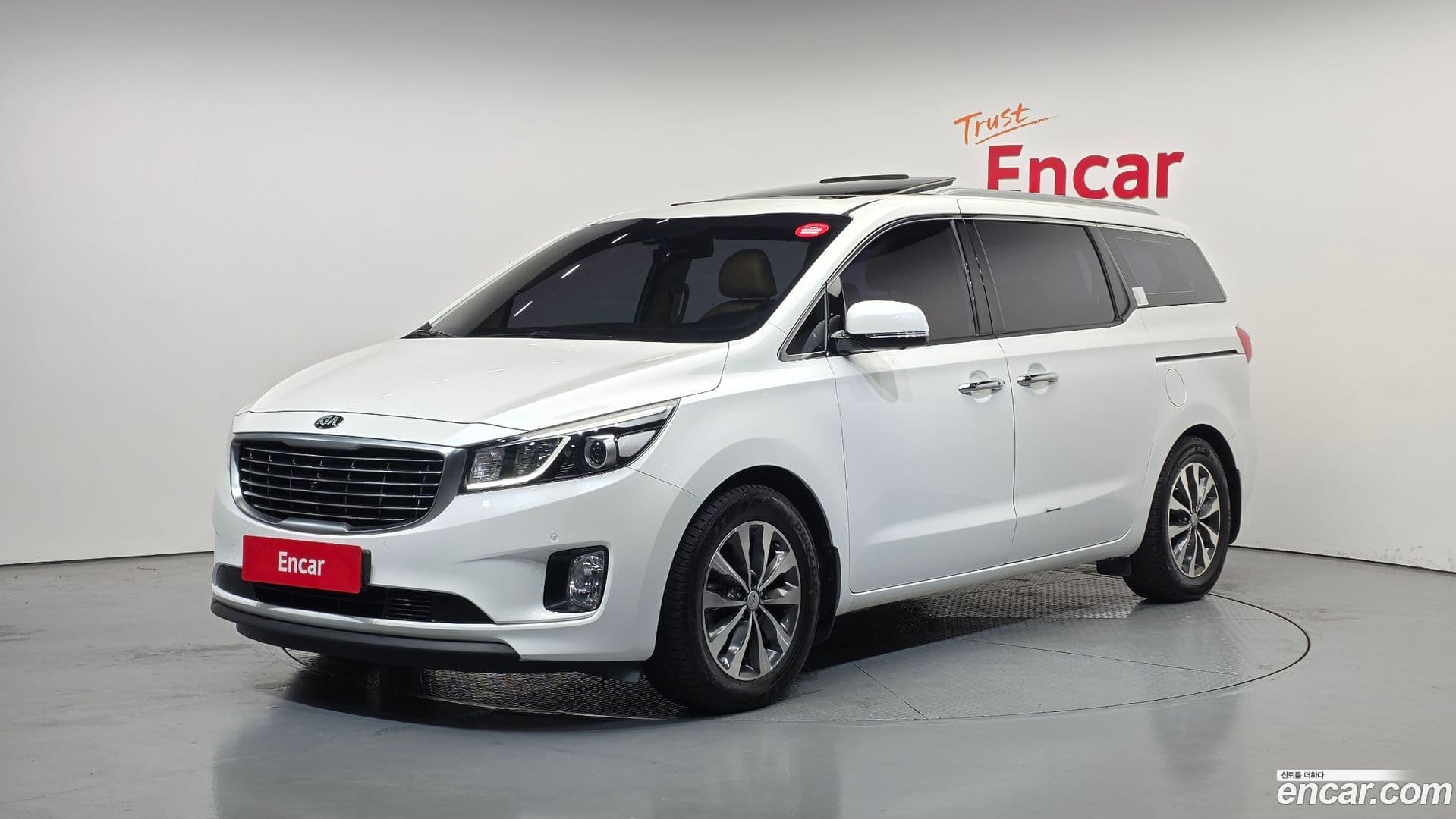Main__Slider__Photo:Canival Kia 2018.2-0