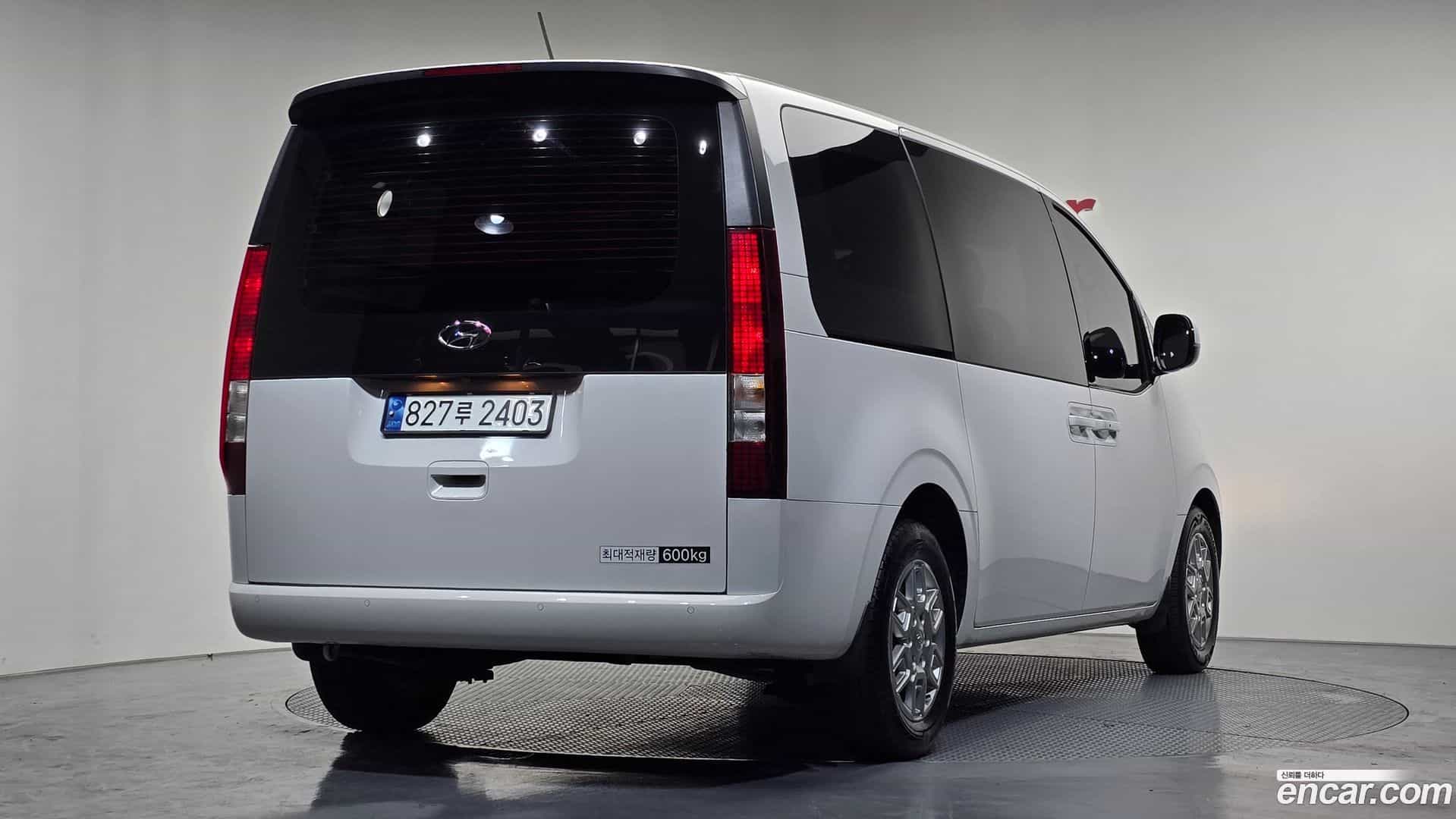Staria Hyundai 2023.3-OUTER-002