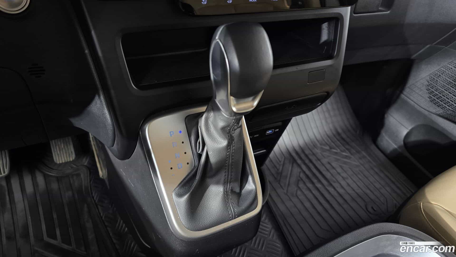 Staria Hyundai 2023.3-INNER-009