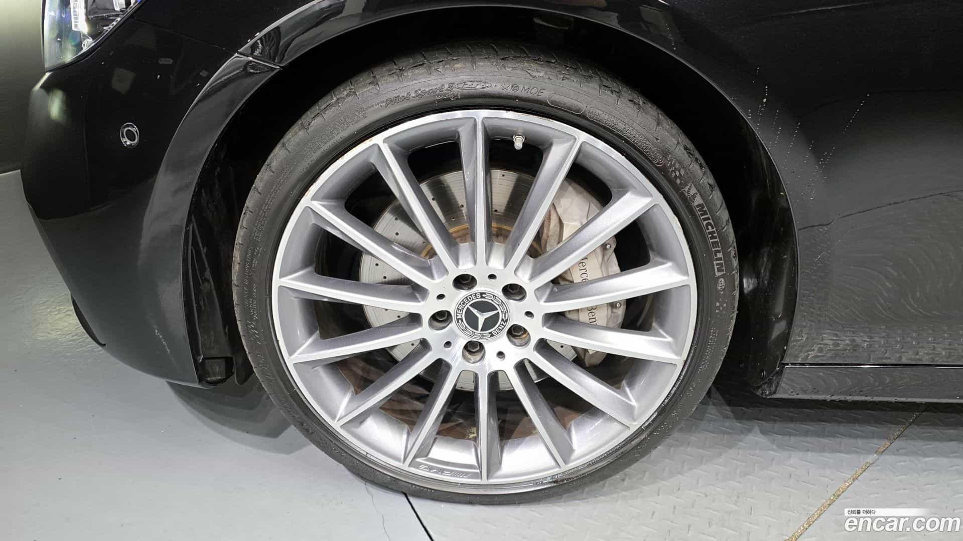 E-Class Mercedes-Benz 2021.1-OUTER-005