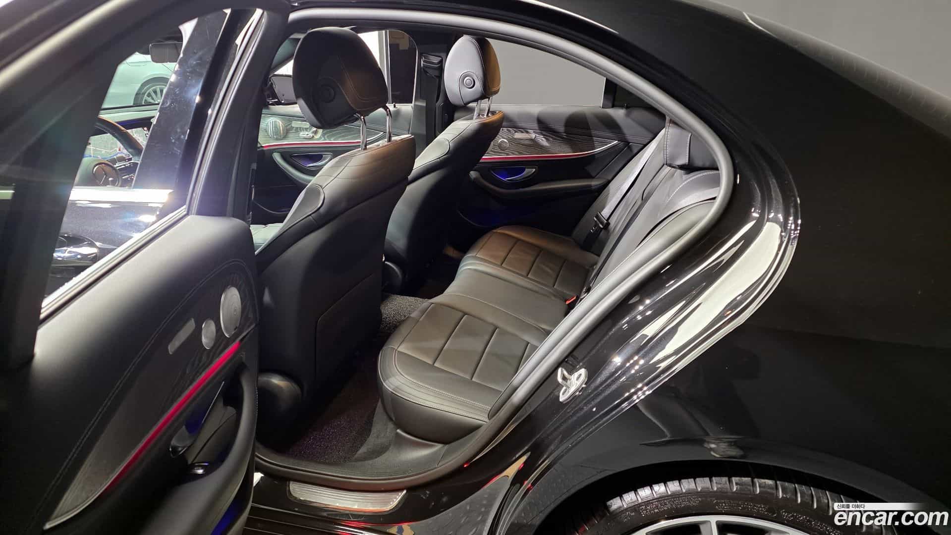 E-Class Mercedes-Benz 2021.1-OPTION-015