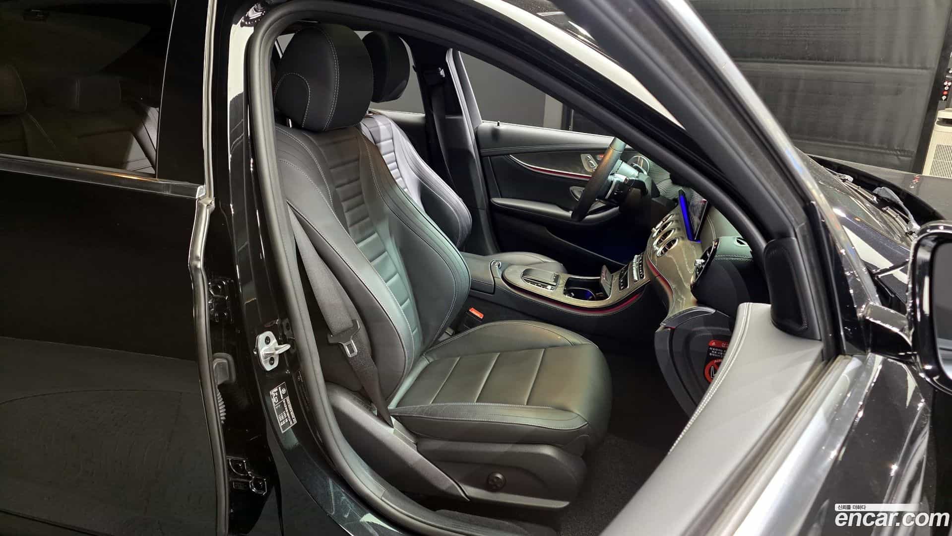 E-Class Mercedes-Benz 2021.1-OPTION-016