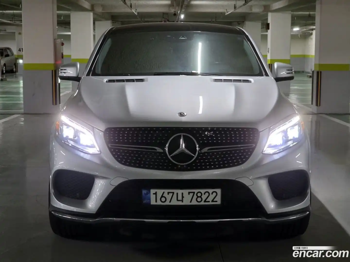 GLE-Class Mercedes-Benz 2018.2-OUTER-003