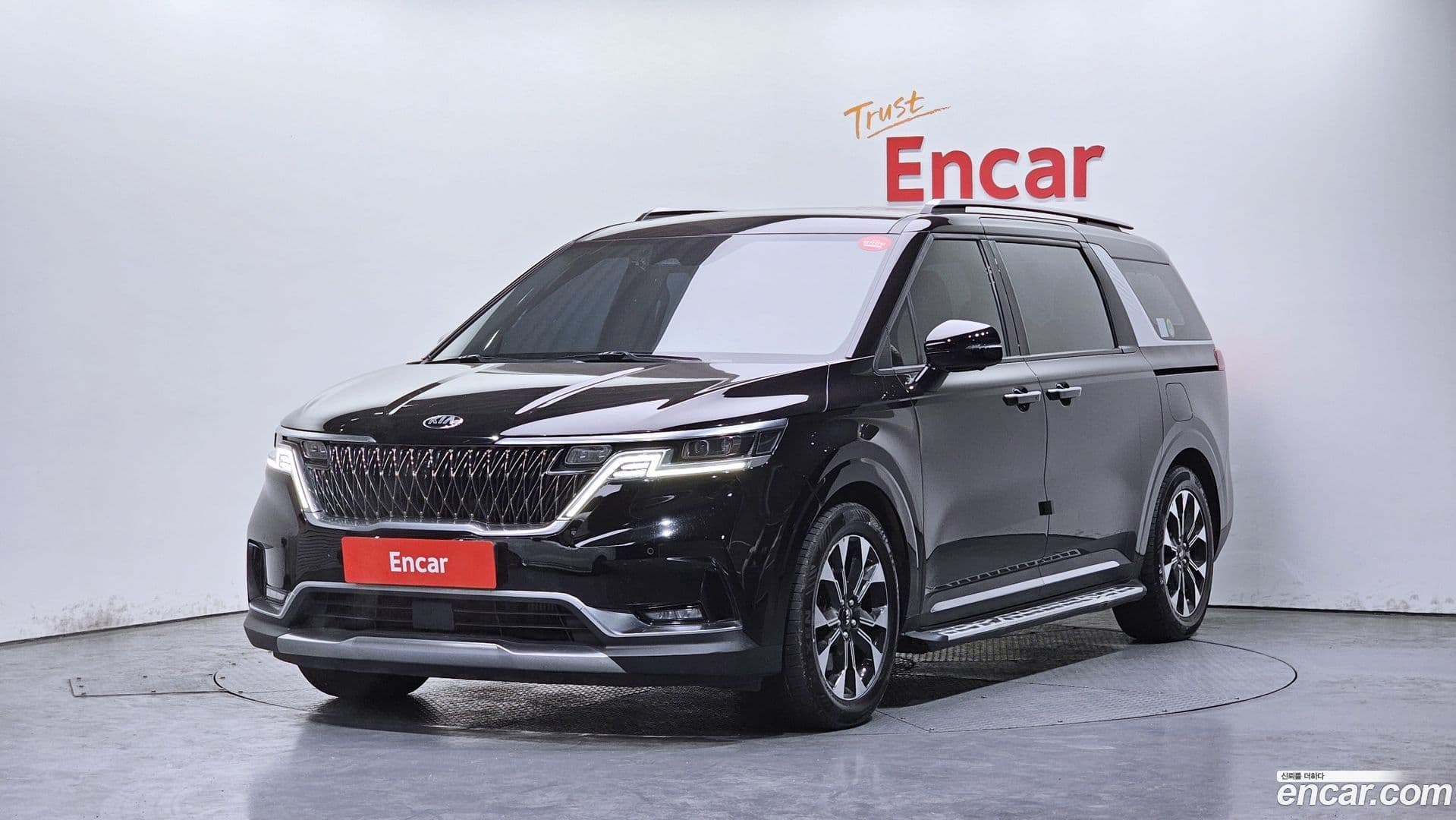 Main__Slider__Photo:Canival Kia 2021.0-0