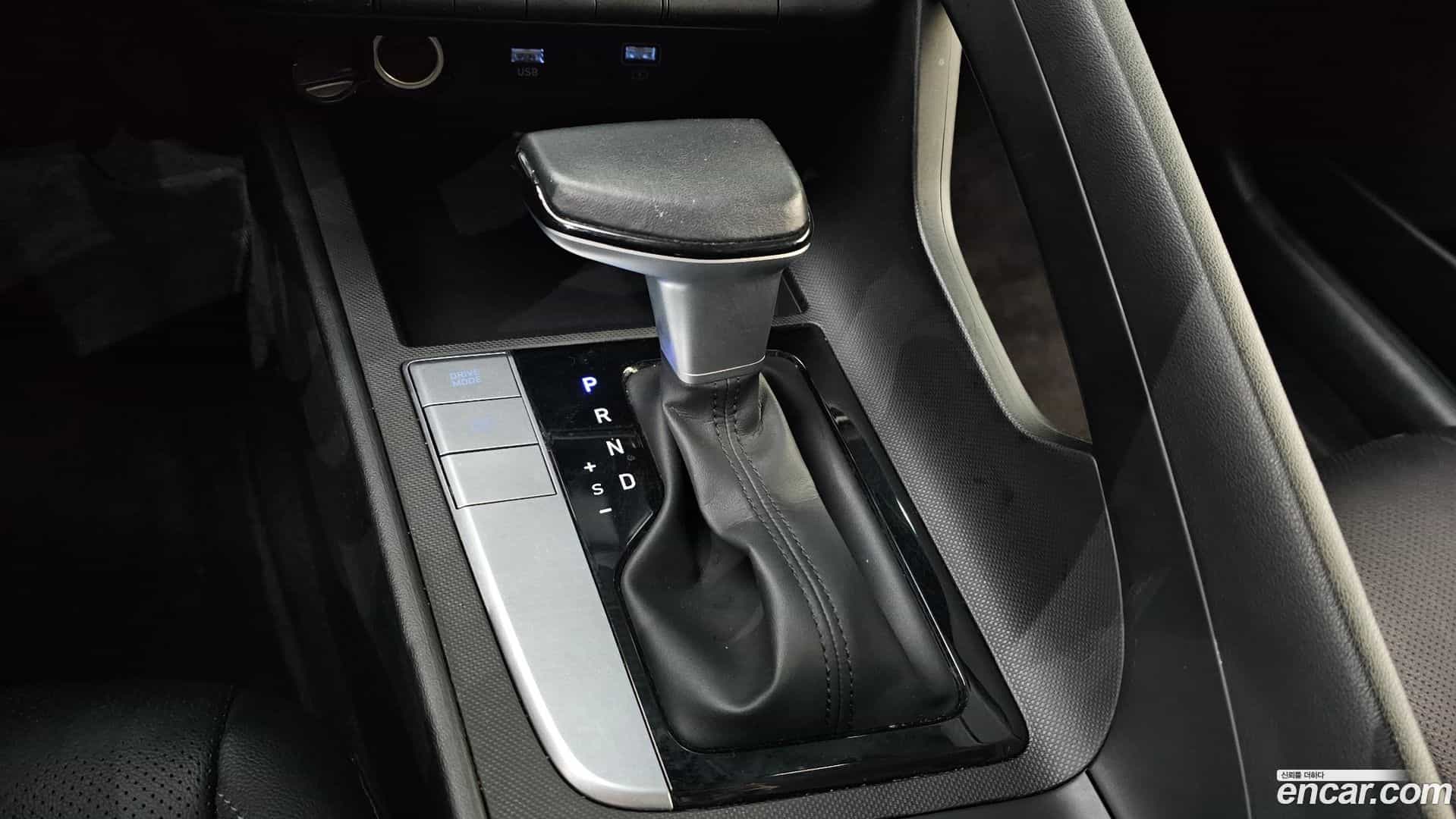 AVANTE Hyundai 2021.11-INNER-009