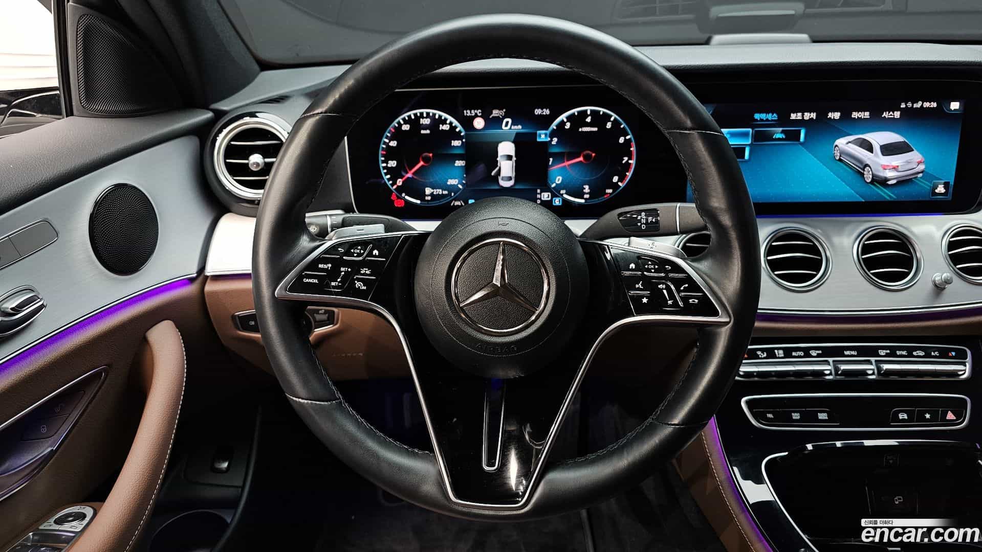E-Class Mercedes-Benz 2021.0-OPTION-017