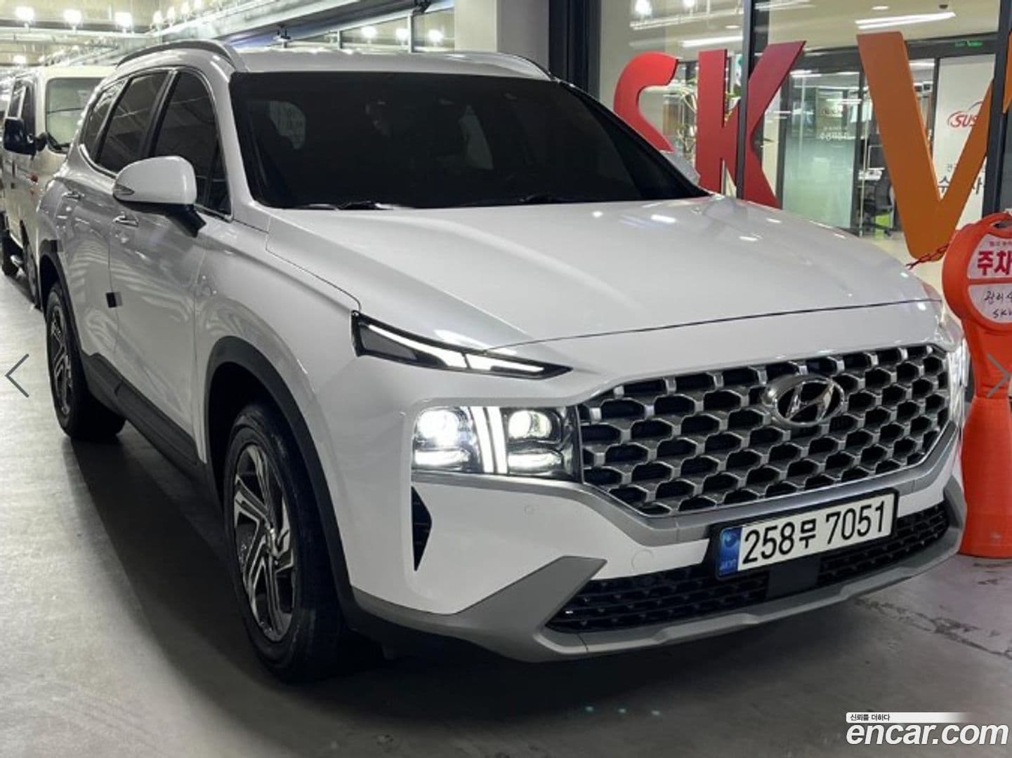 Main__Slider__Photo:Santafe Hyundai 2021.4-0