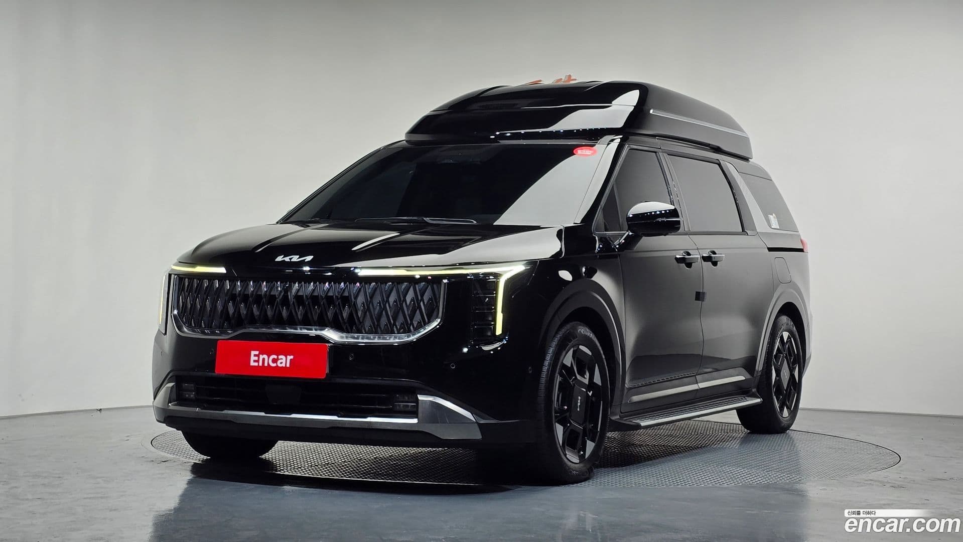 Main__Slider__Photo:Canival Kia 2025.0-0