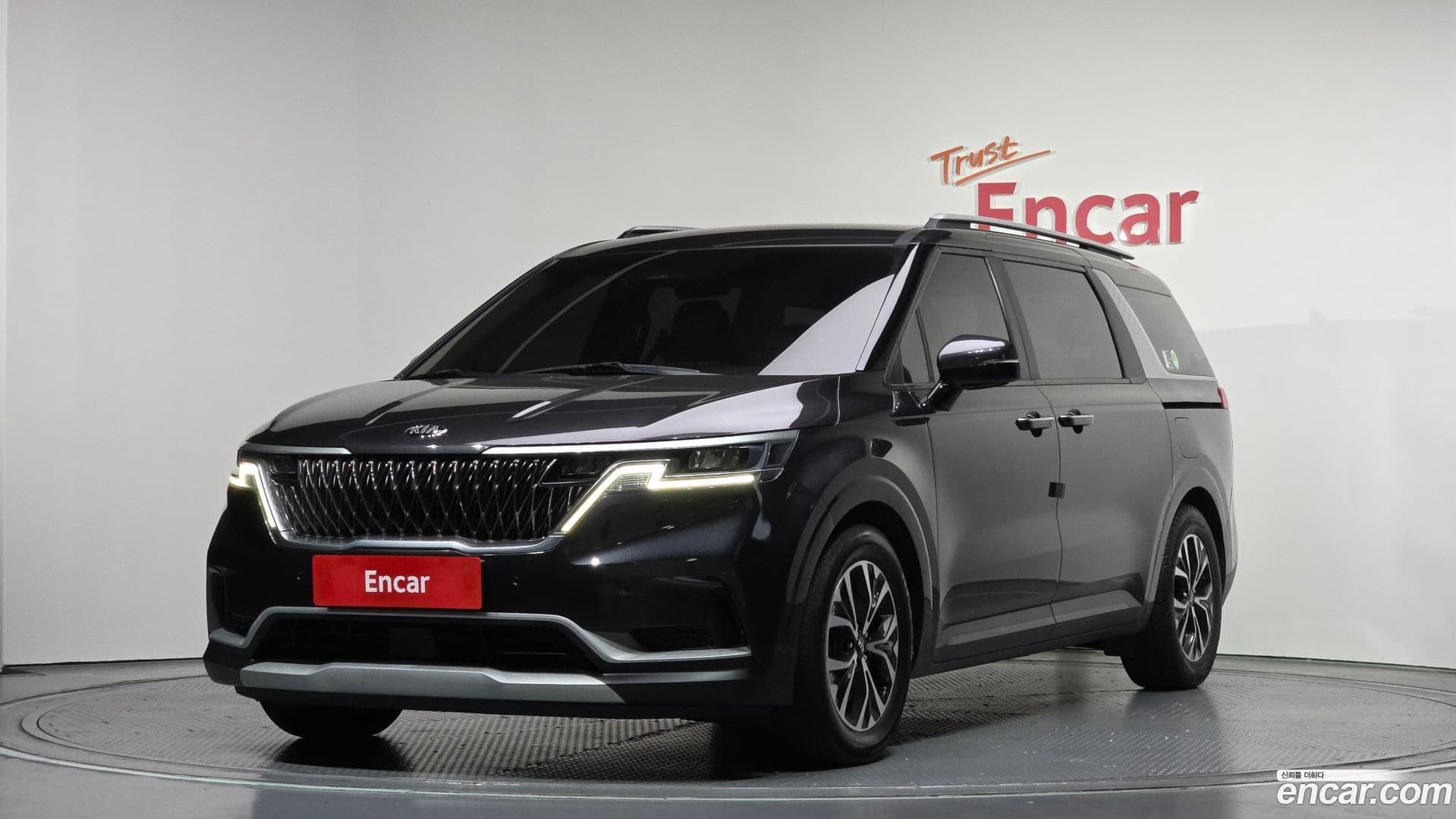 Main__Slider__Photo:Canival Kia 2021.2-0